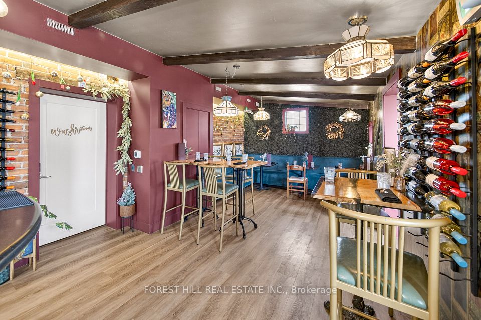 151 Queen Street S 200, Mississauga, On L5m 1l1