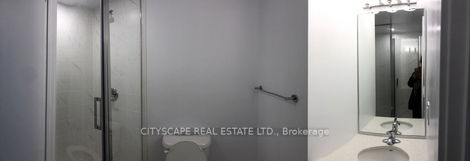 2433 Dufferin Street 615, Toronto, On M6e 3t3