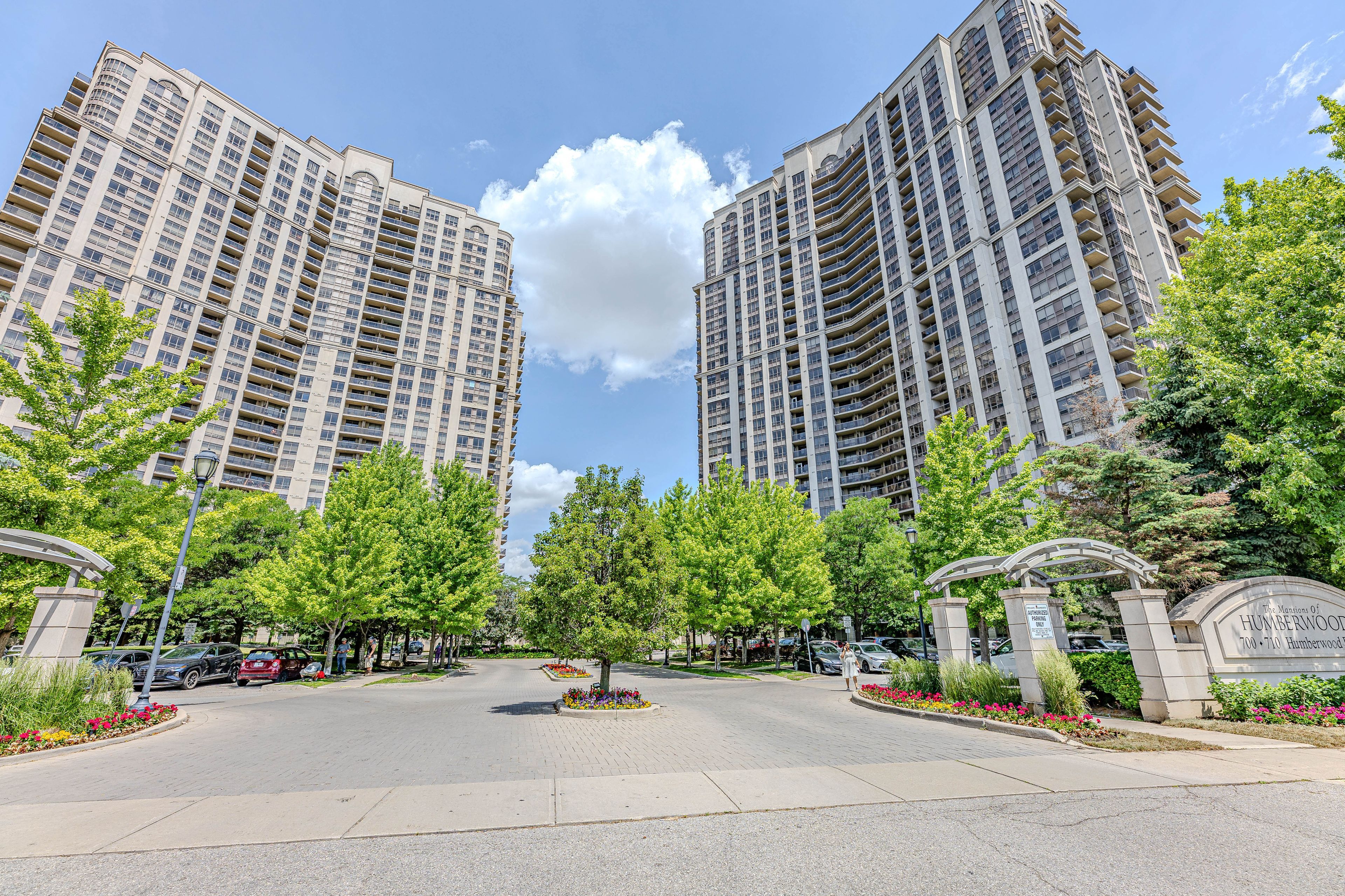 700 Humberwood Boulevard 128, Toronto, On M9w 7j4