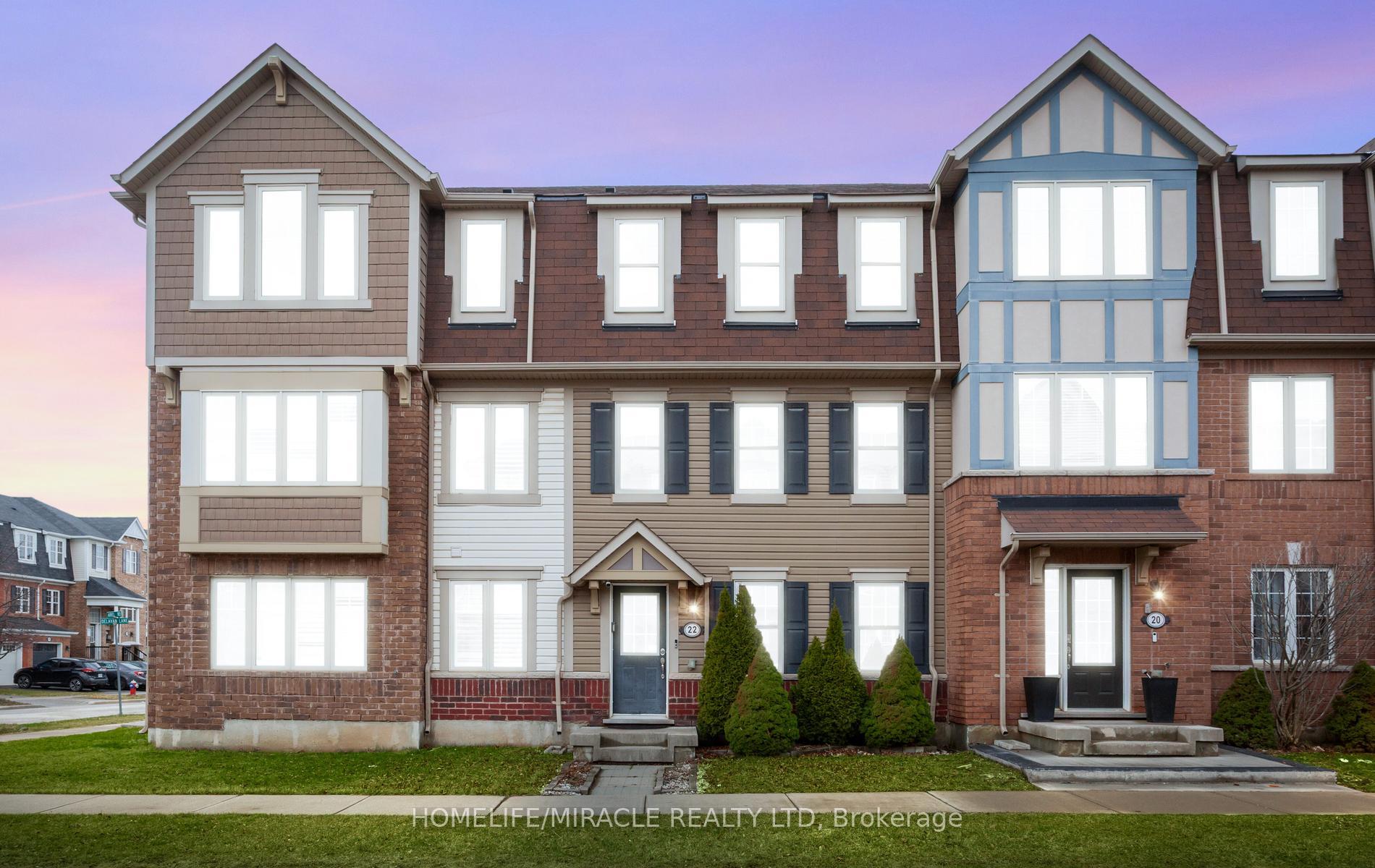 22 Crossbill Road, Brampton, On L7a 0s5