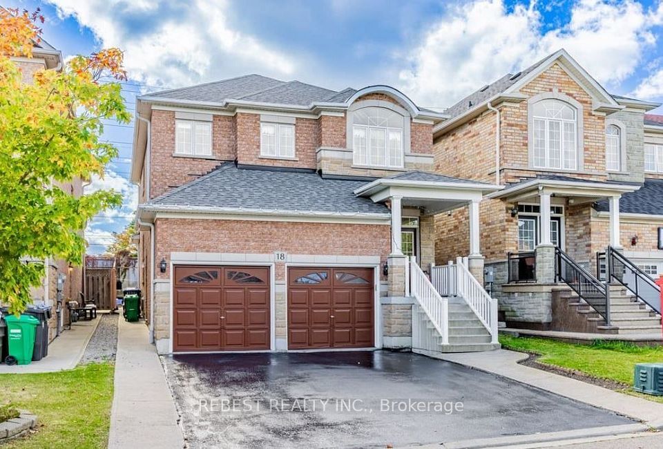18 Village Lake Crescent, Brampton, On L6s 6k2