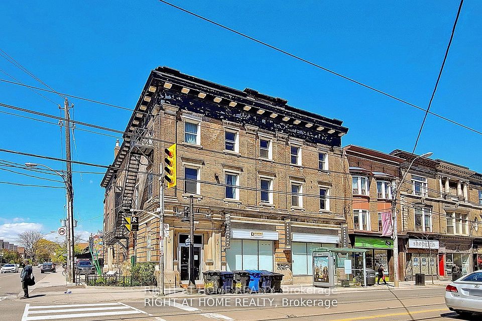 1346 Queen Street W, Toronto, On M6k 1l4