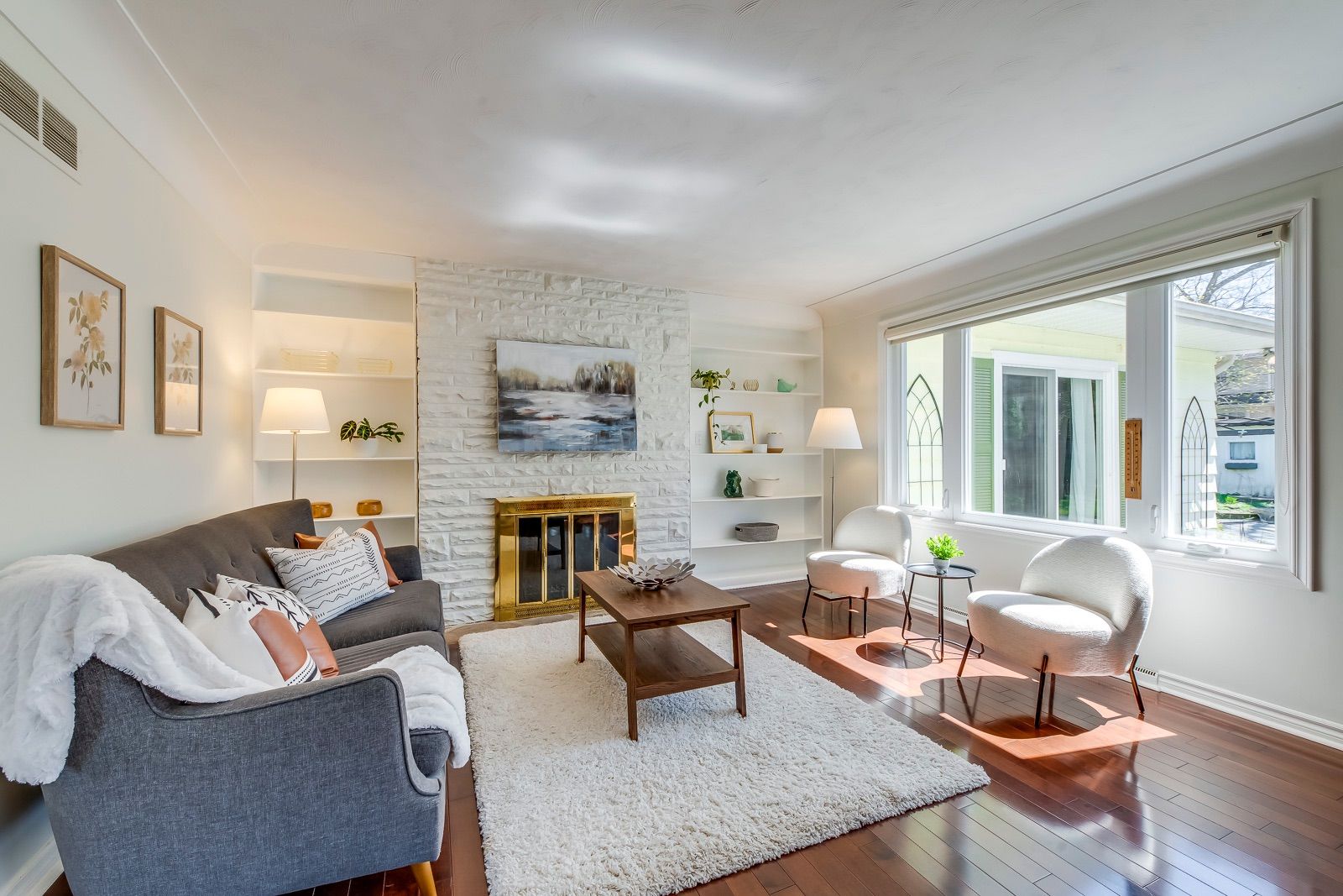 2048 Devon Road, Oakville, On L6j 2n2