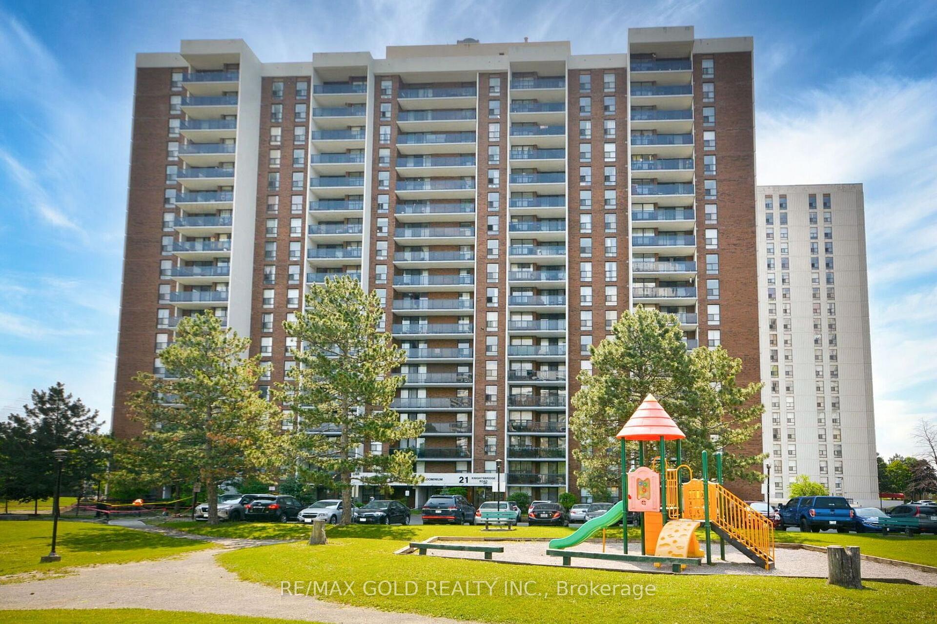 21 Knightsbridge Road 407, Brampton, On L6t 3y1