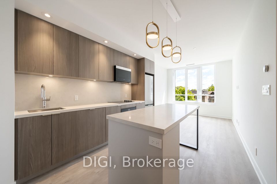 485 Perth Avenue W320, Toronto, On M6n 0b9