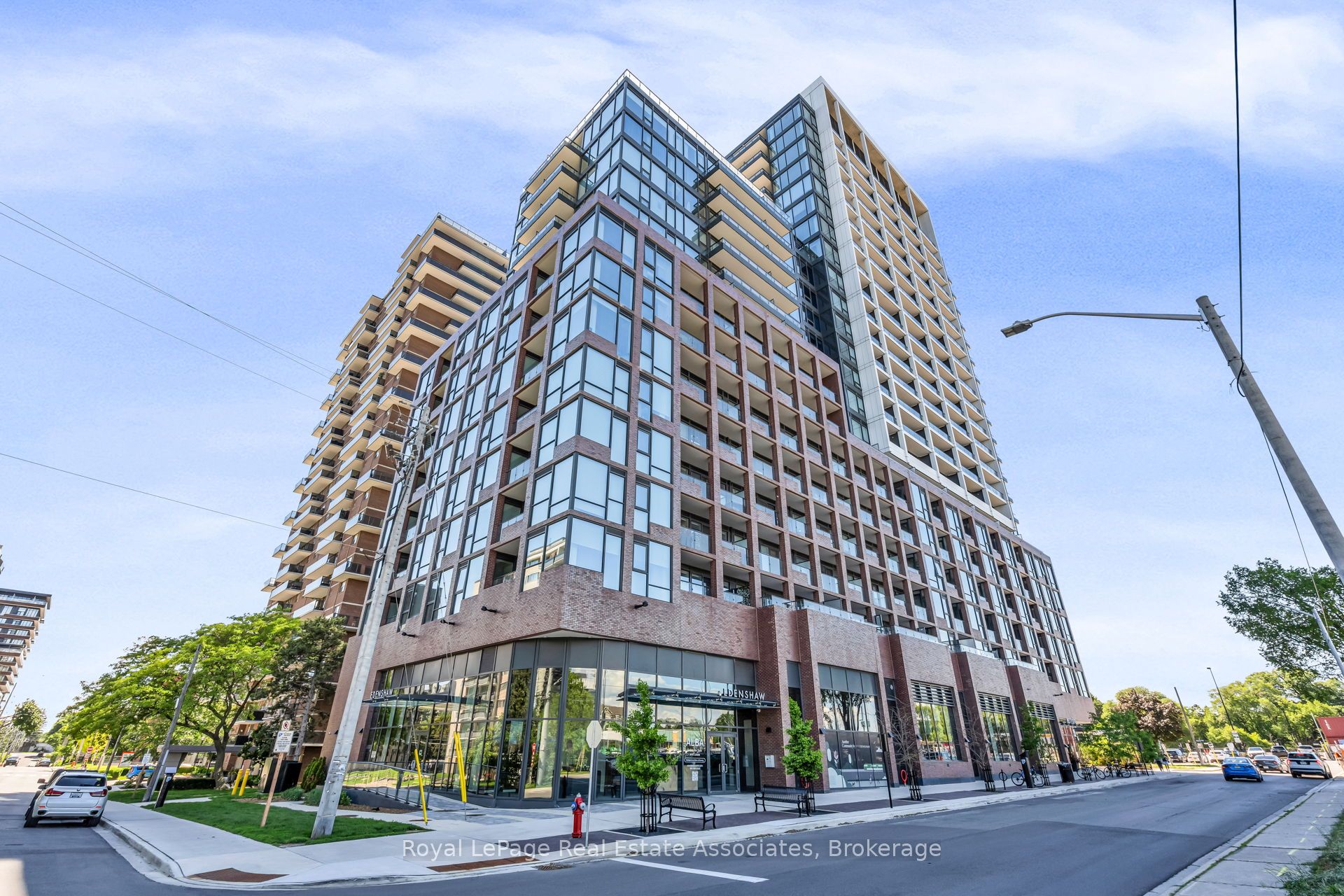 28 Ann Street 414, Mississauga, On L5g 0e1
