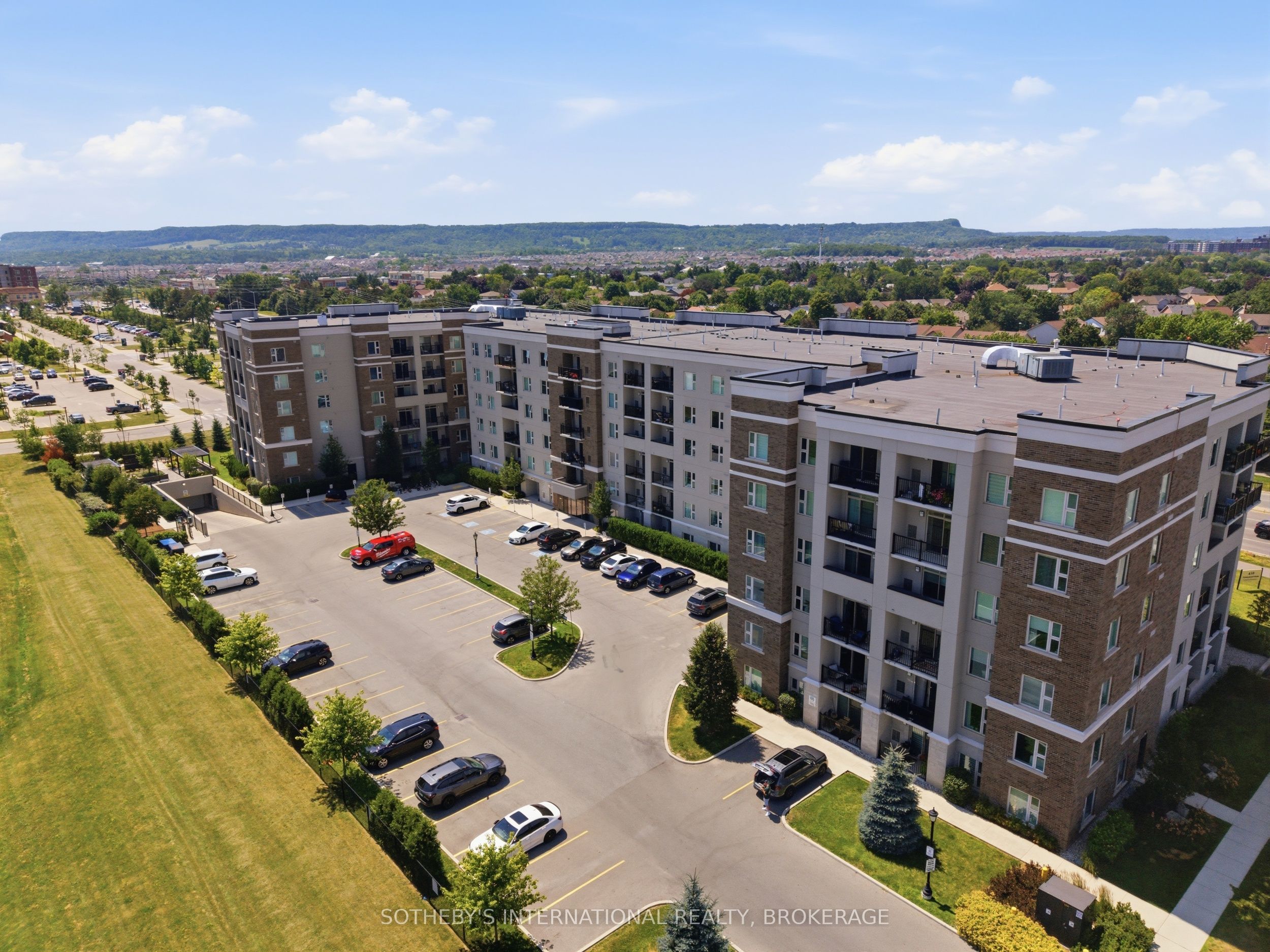 610 Farmstead Drive 126, Milton, On L9t 8x5
