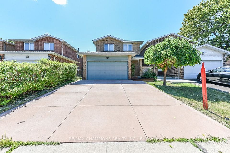 163 Simmons Boulevard, Brampton, On L6v 3y2