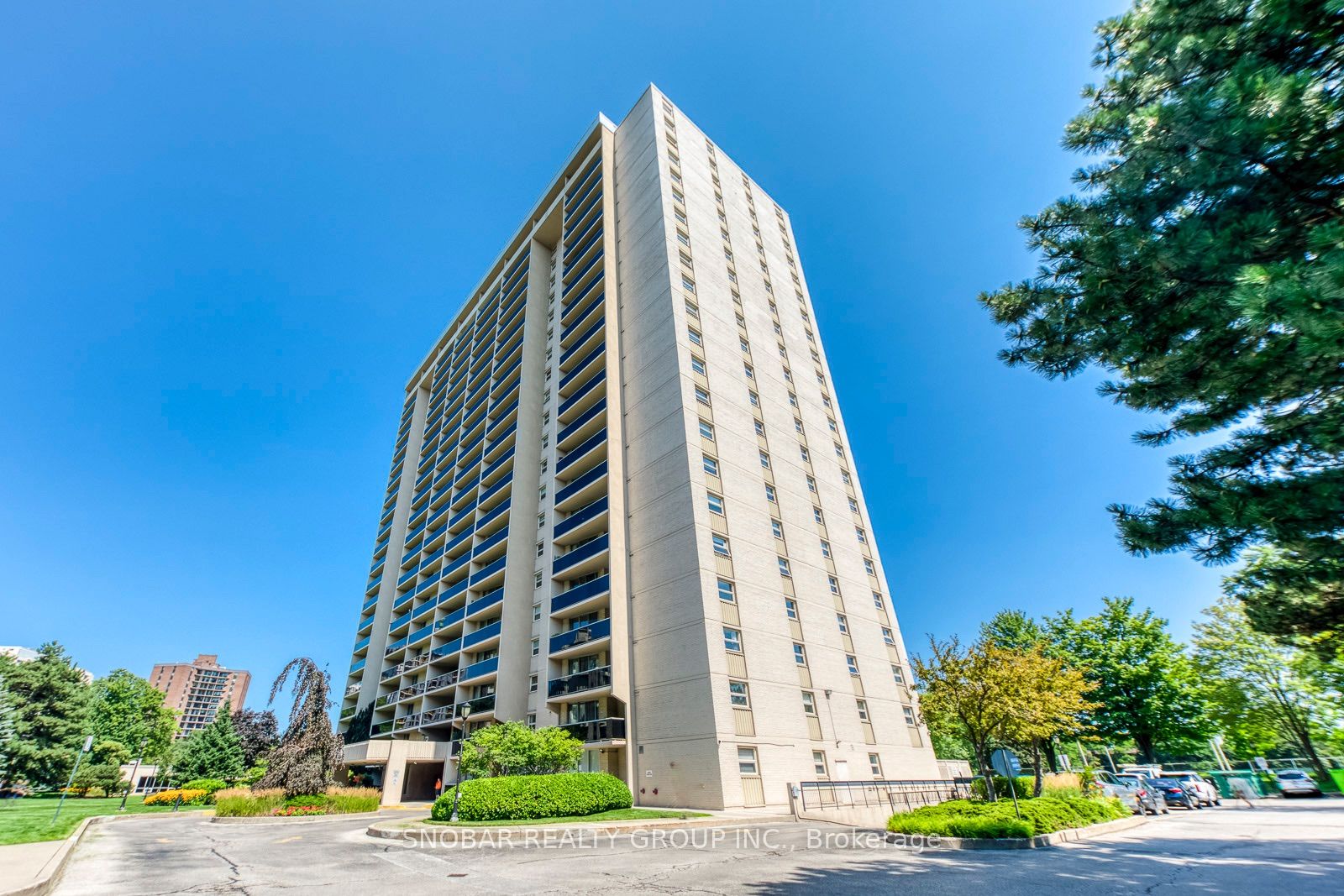 299 Mill Road 1510, Toronto, On M9c 4v9