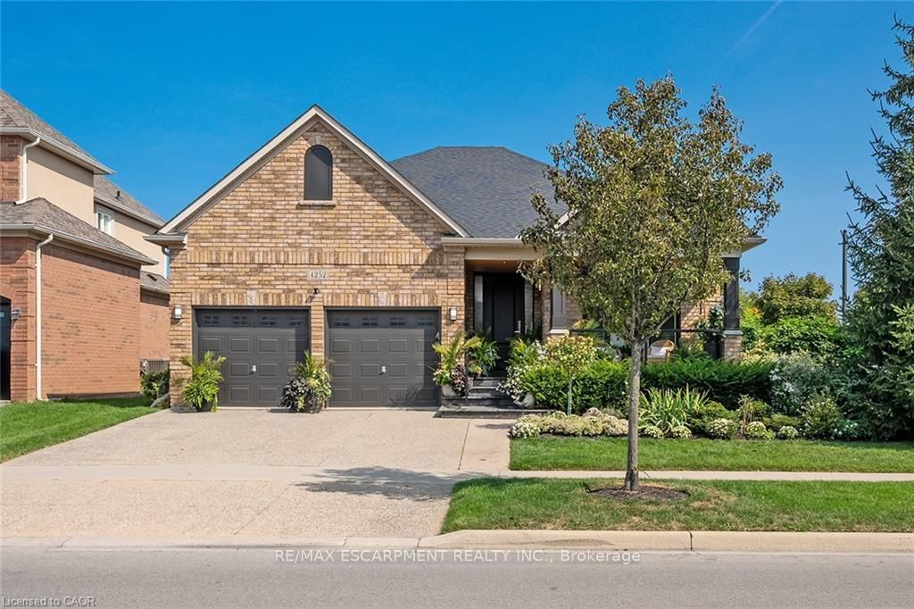 4252 Sarazen Drive, Burlington, On L7m 4z2