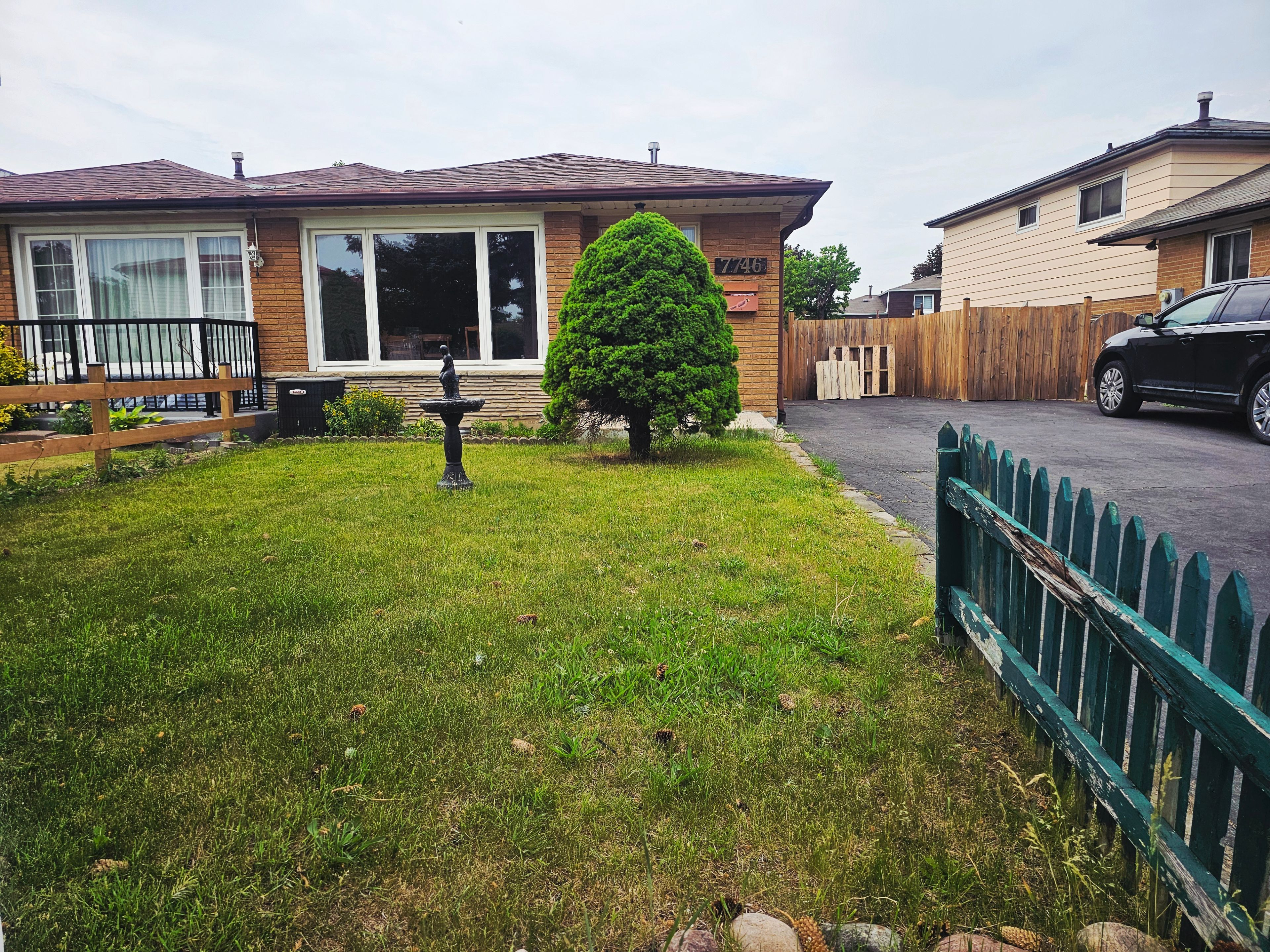 7746 Redstone Road, Mississauga, On L4t 2b9