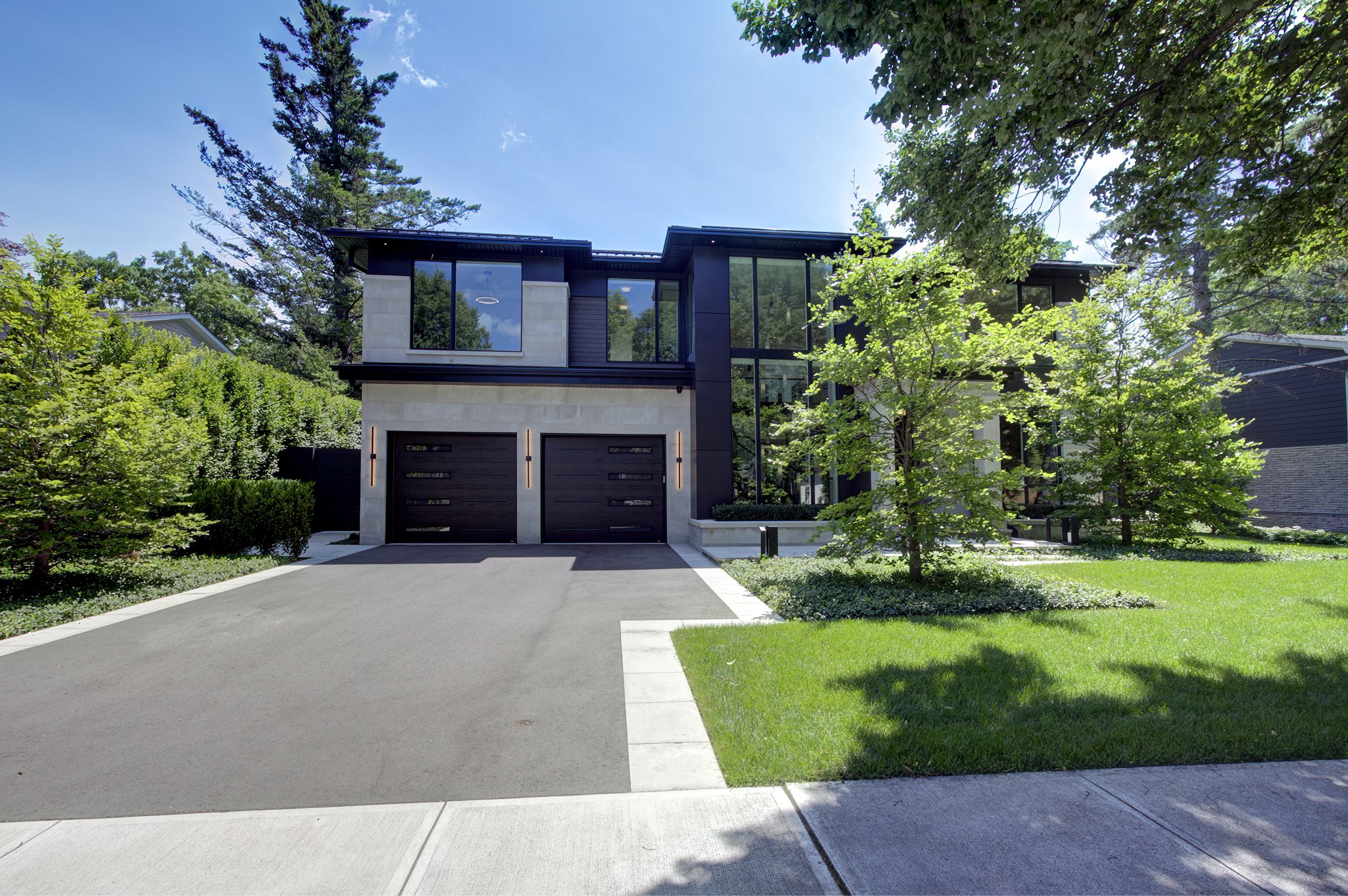 1472 Oakhill Drive, Oakville, On L6j 1y5