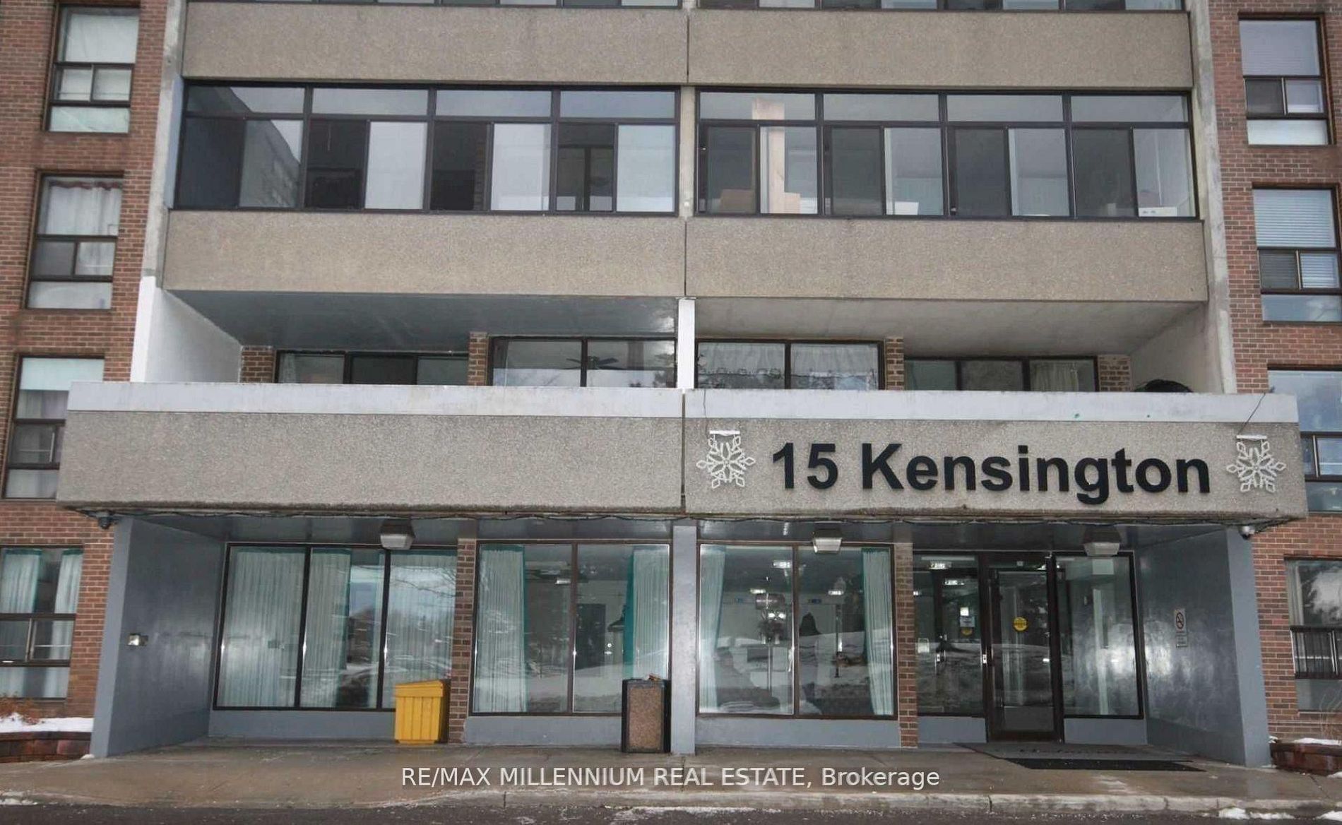 15 Kensington Road 1512, Brampton, On L6t 3w2