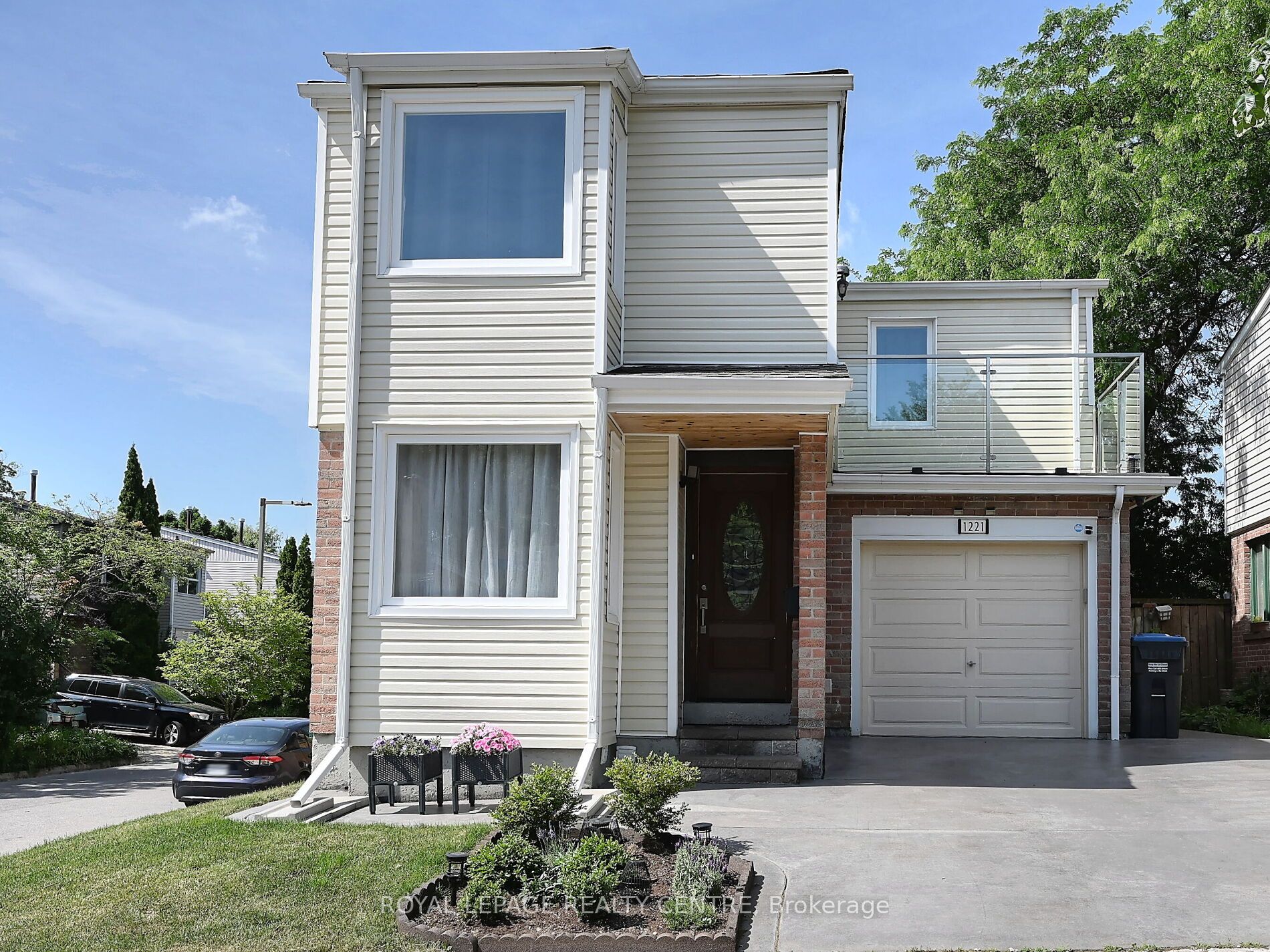 1221 Kos Boulevard, Mississauga, On L5j 4l3
