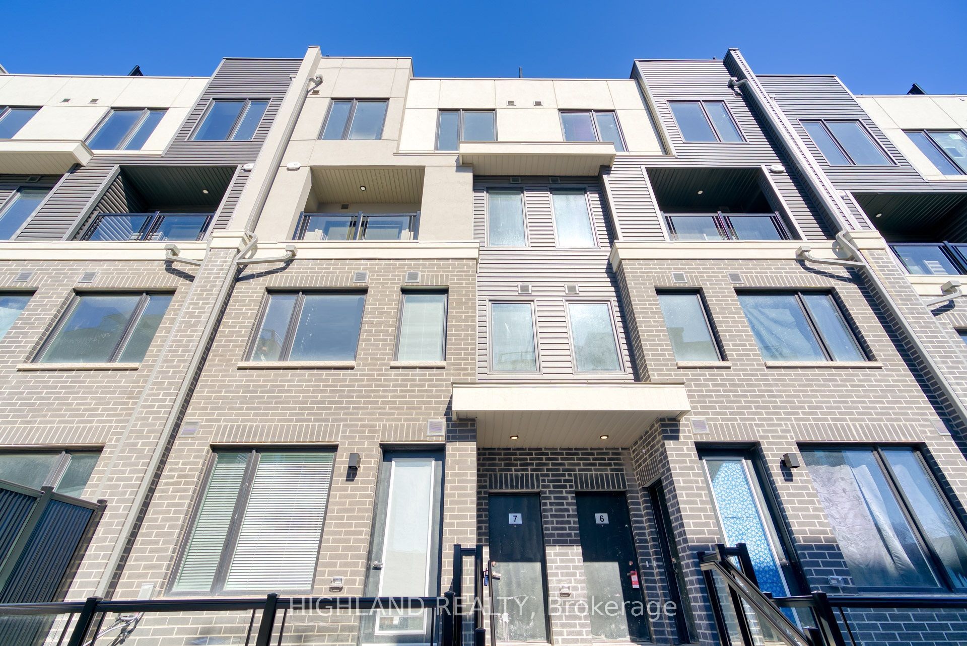 3473 Widdicombe Way 7, Mississauga, On L5l 0b8