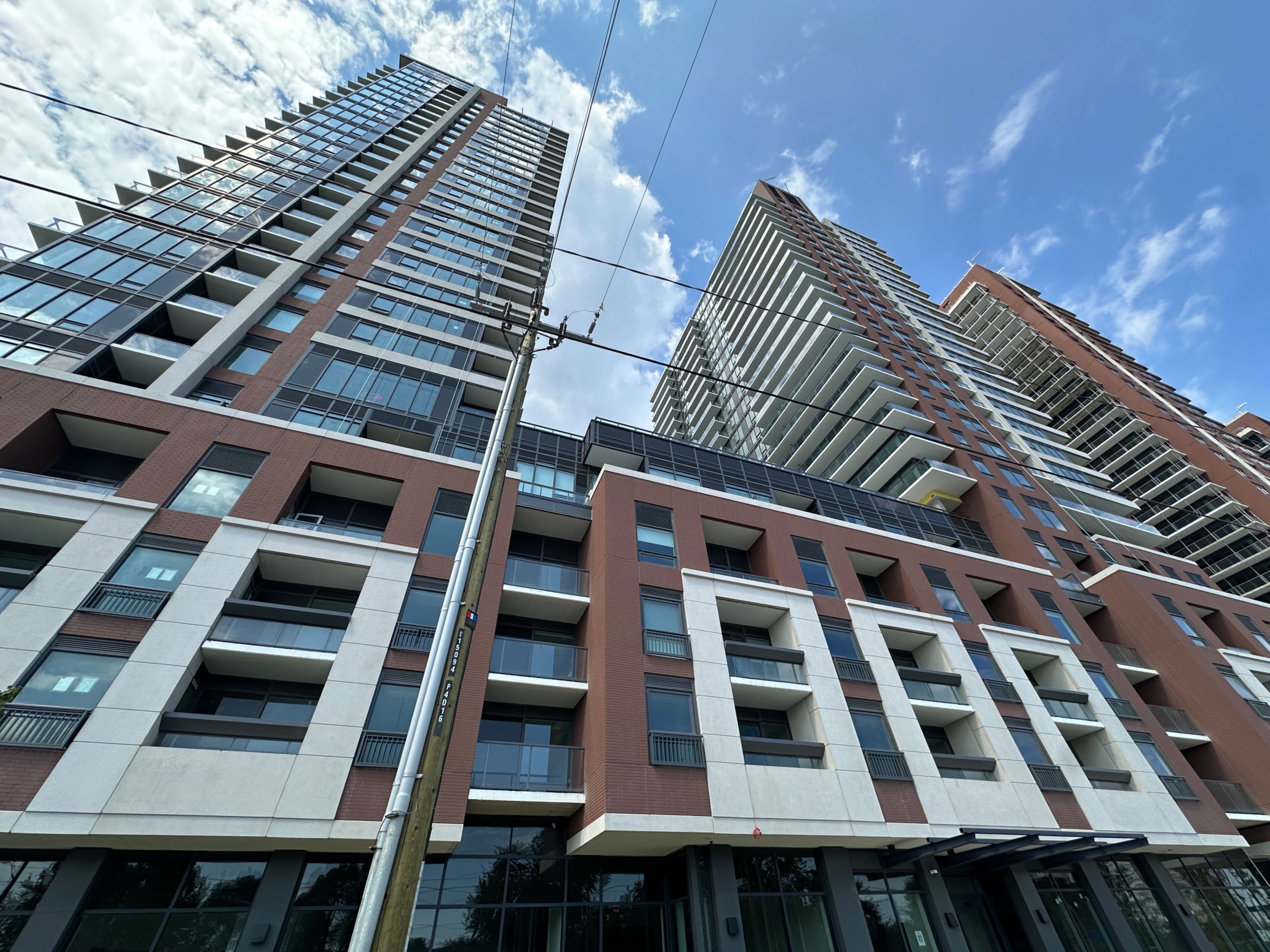 4010 Eglinton Avenue W 1207, Toronto, On M9a 0g5