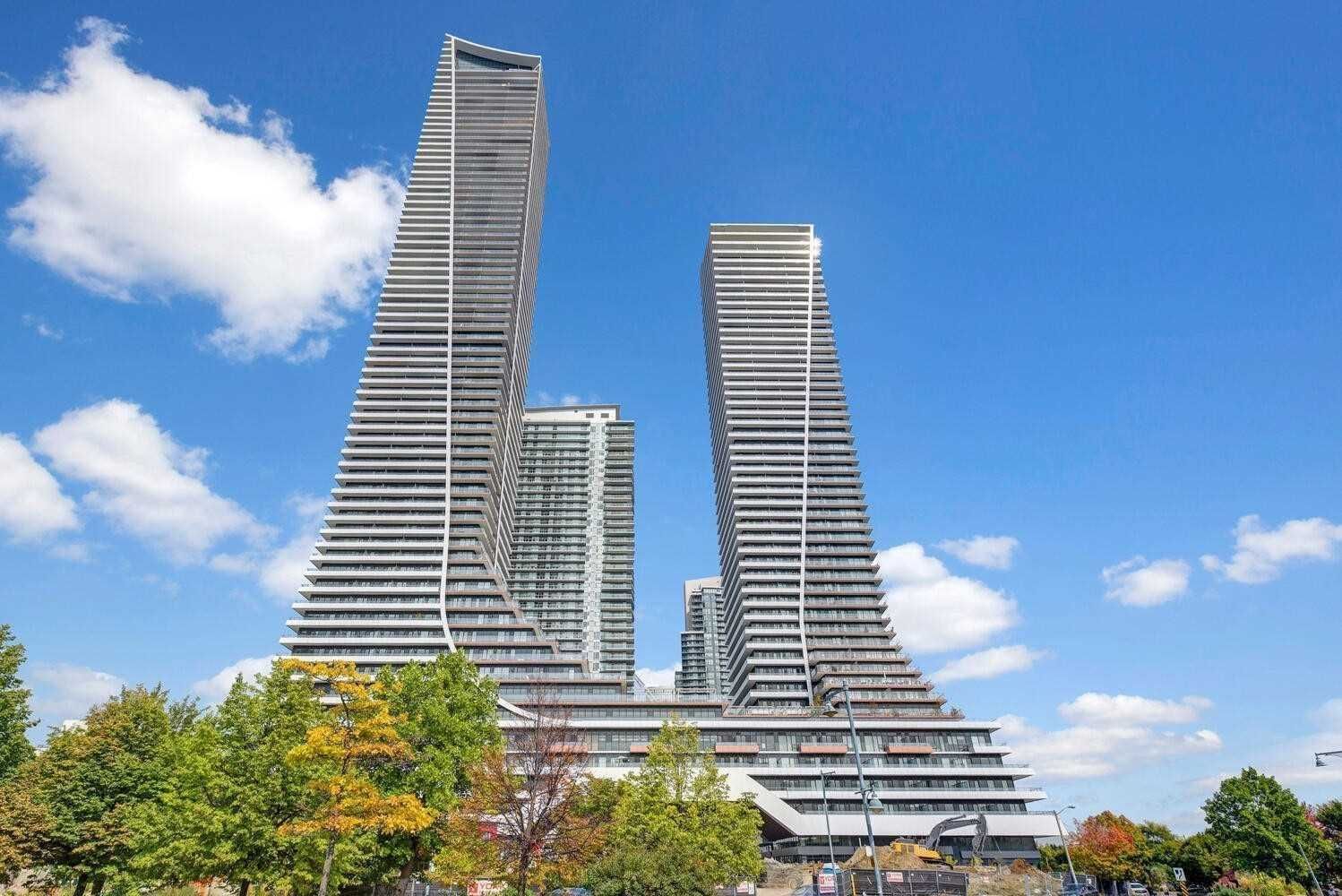 30 Shore Breeze Dr Drive 5604, Toronto, On M8v 0j1