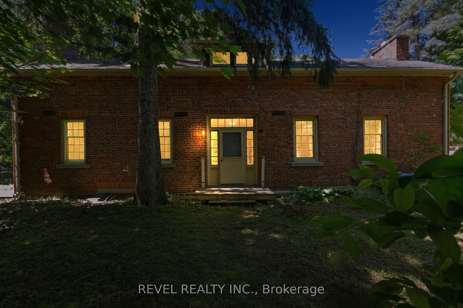41 Mill Street, Mississauga, On L5m 1y3