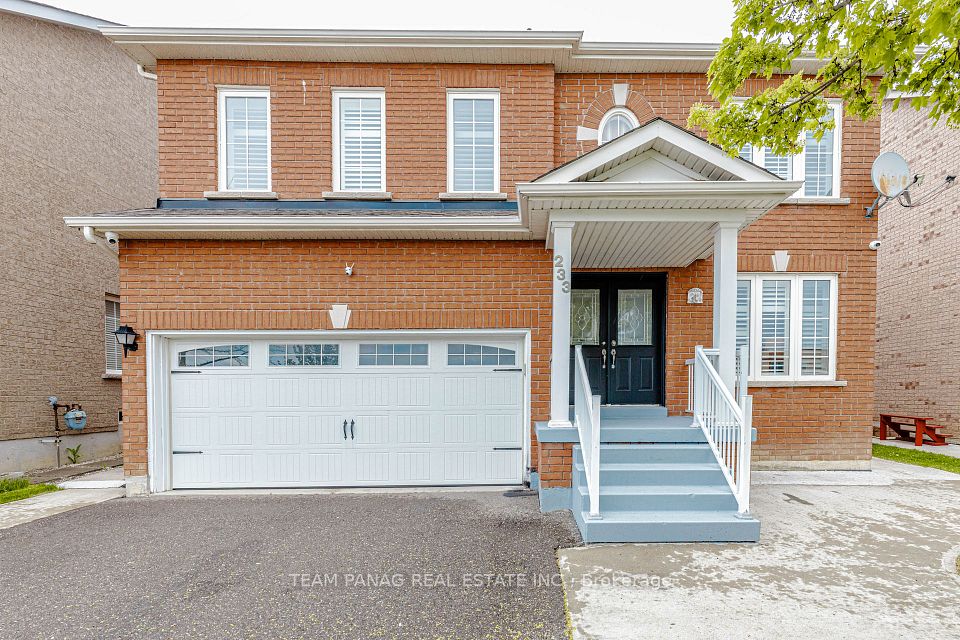 233 Queen Mary Drive, Brampton, On L7a 3l3