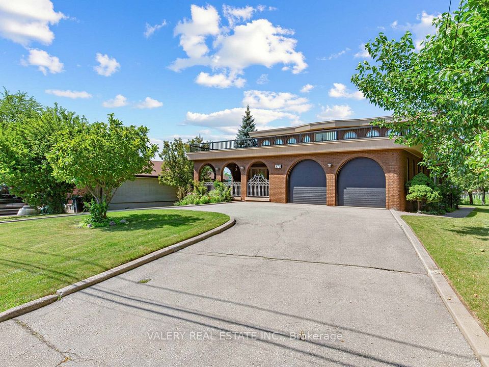 370 Maple Leaf Drive, Toronto, On M6l 1p6