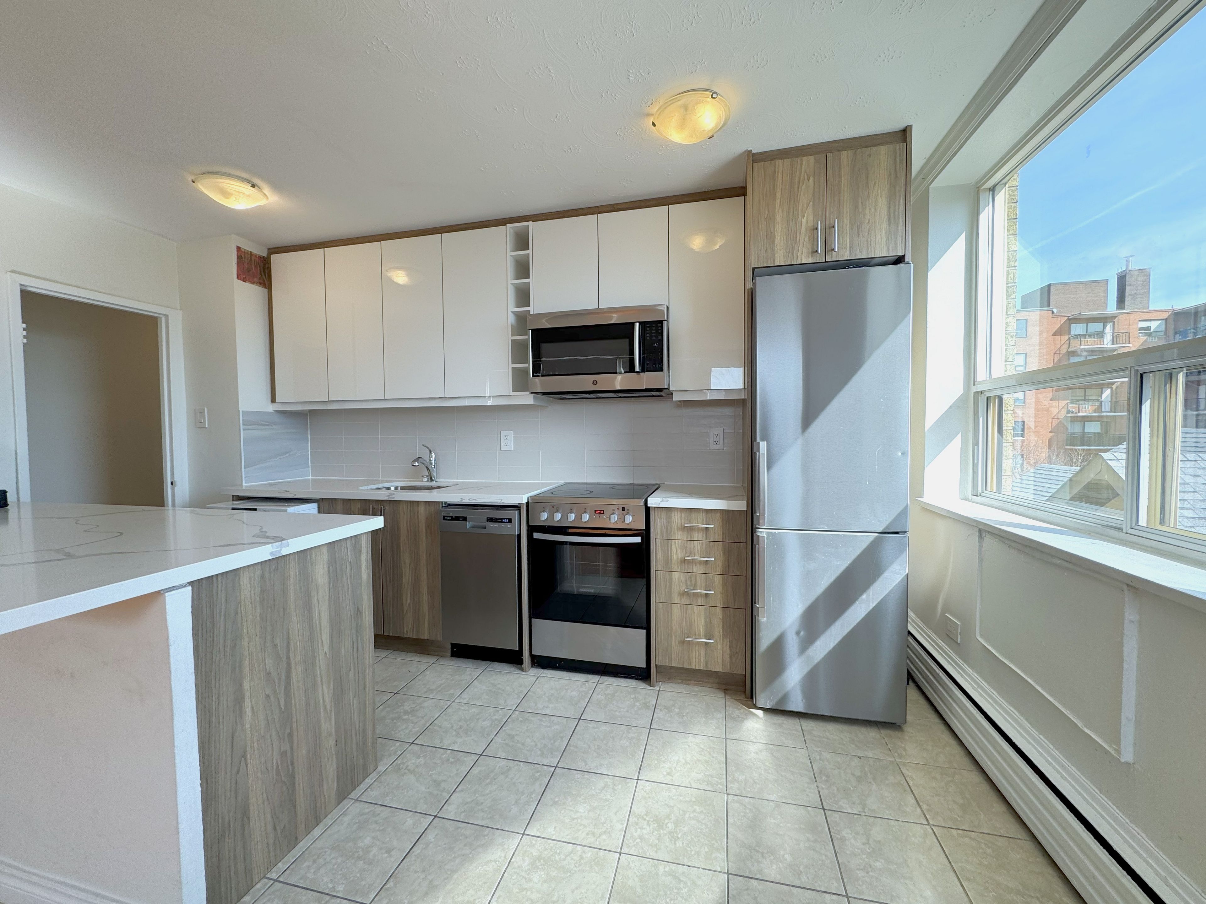 140 Springhurst Avenue 41, Toronto, On M6k 1c1
