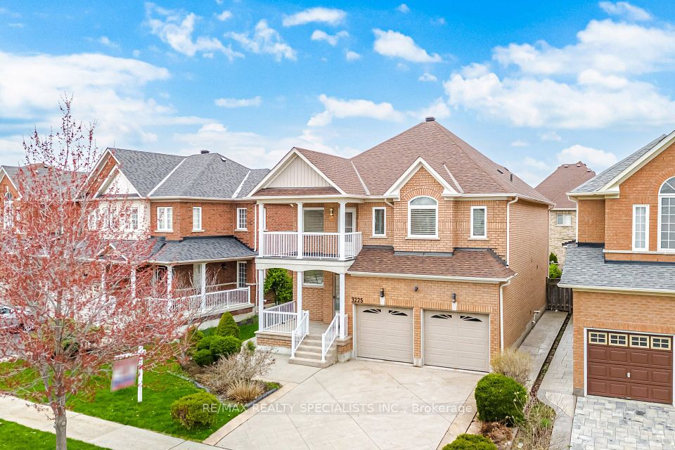 3225 Escada Drive, Mississauga, On L5m 7v6