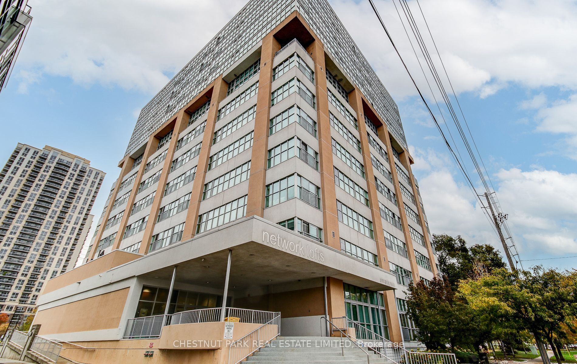 2 Fieldway Road Ph 05, Toronto, On M8z 0b9