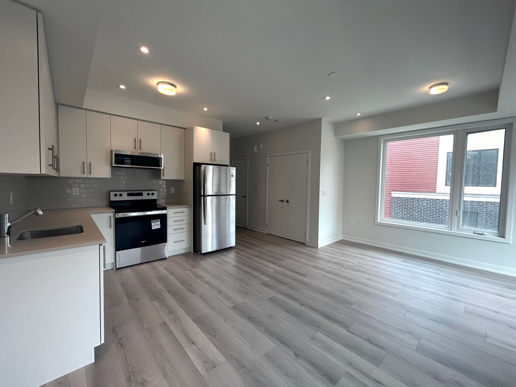 3405 Ridgeway Drive E 18, Mississauga, On L5l 0b9