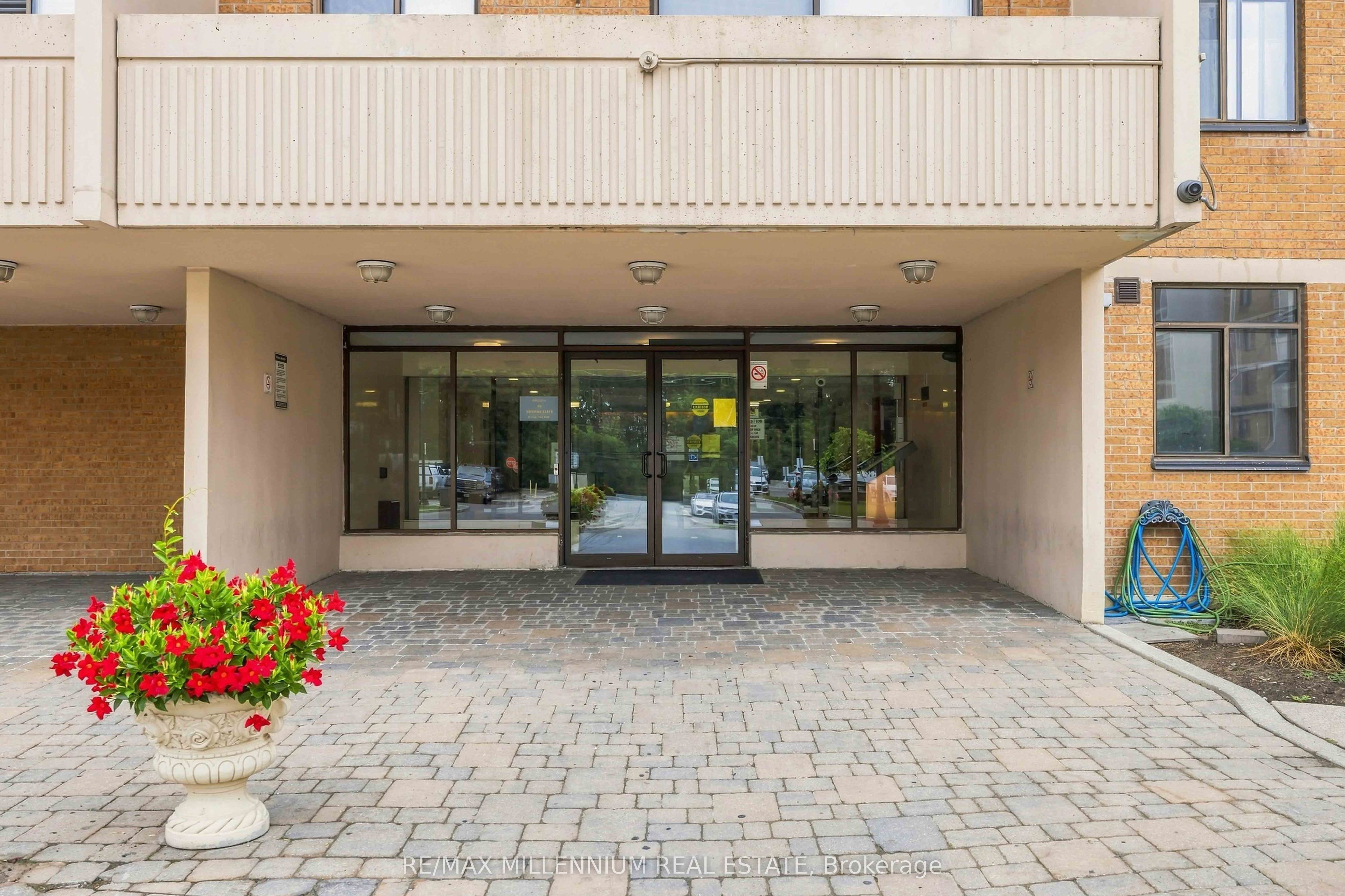2645 Jane Street 126, Toronto, On M3l 2j3