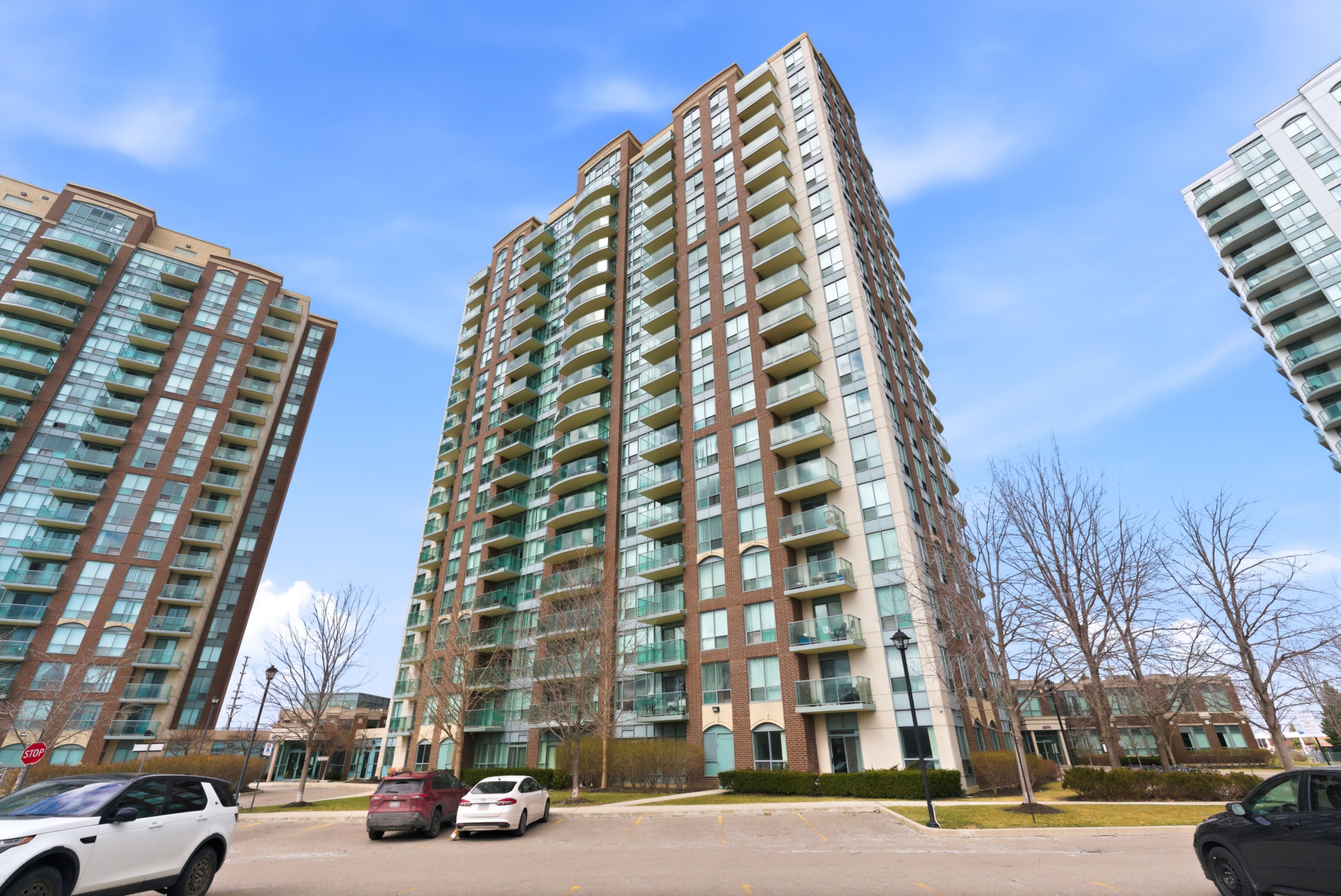 4889 Kimbermount Avenue 104, Mississauga, On L5m 7r9