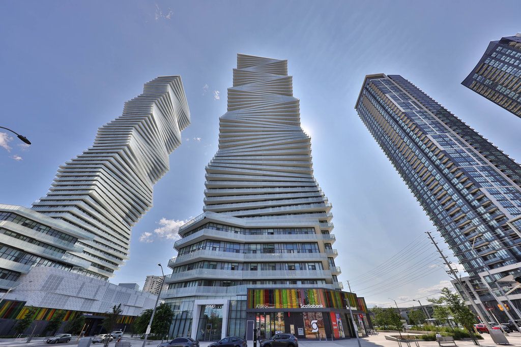 3900 Confederation Parkway 4001, Mississauga, On L5v 0m3