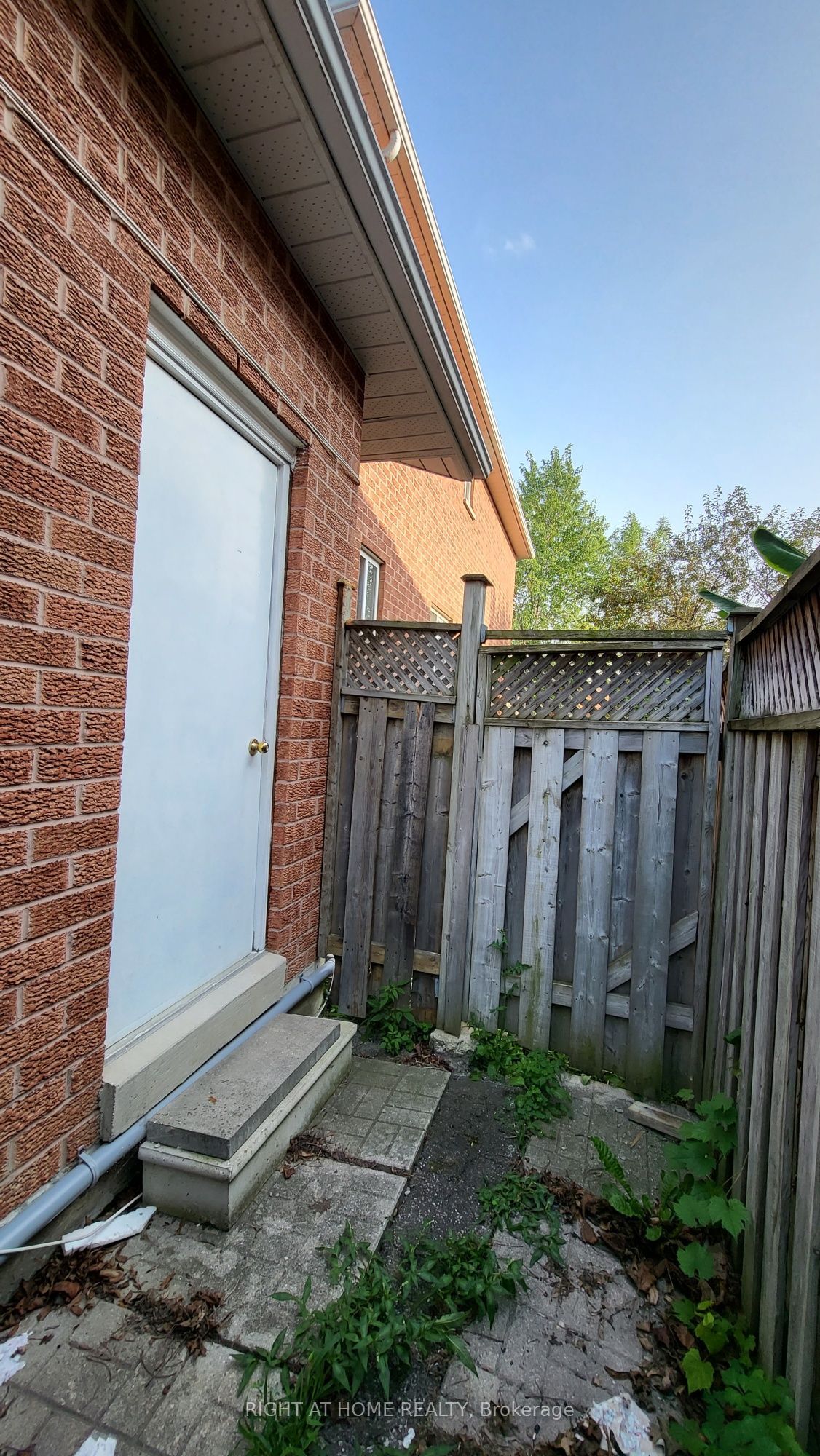 5402 Fasdon Court Lower, Mississauga, On L5v 1y8