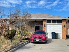 170 Gracefield Avenue, Toronto, On M6l 1l5