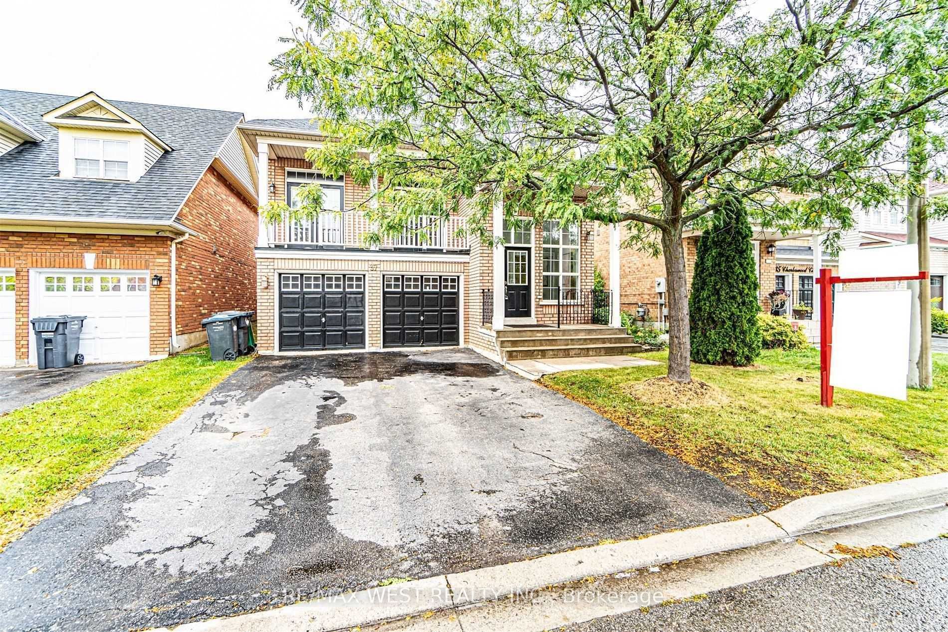 37 Charleswood Circle, Brampton, On L7a 1z1