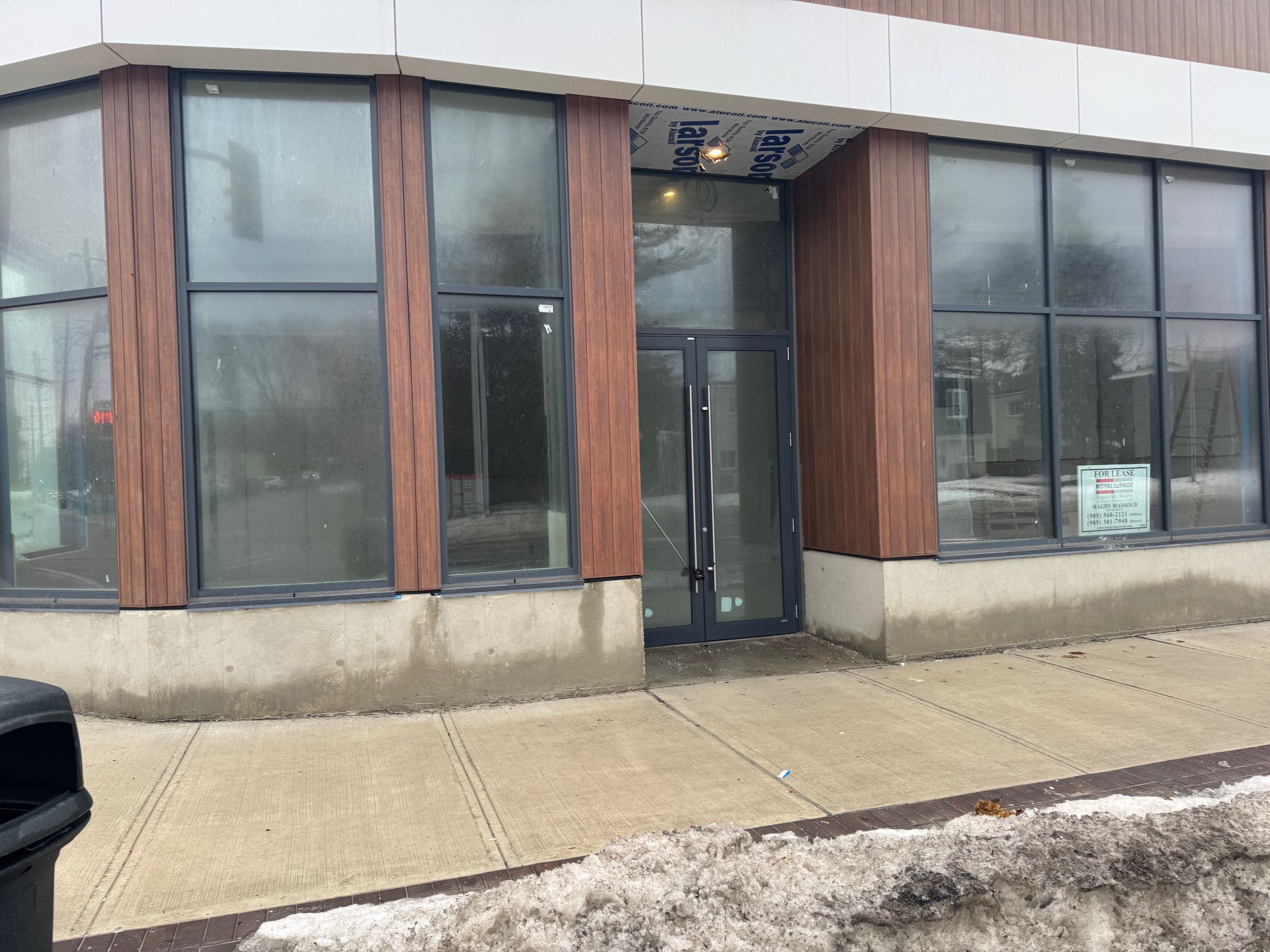 123 Maurice Drive 7 Level 1, Oakville, On L6k 2w6