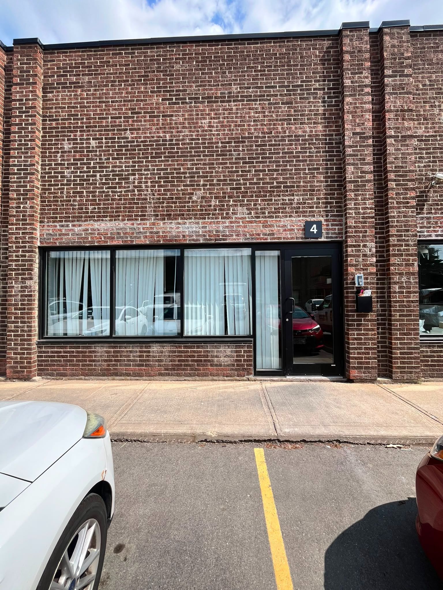 6087 Netherhart Road Unit 4, Mississauga, On L5t 1a2