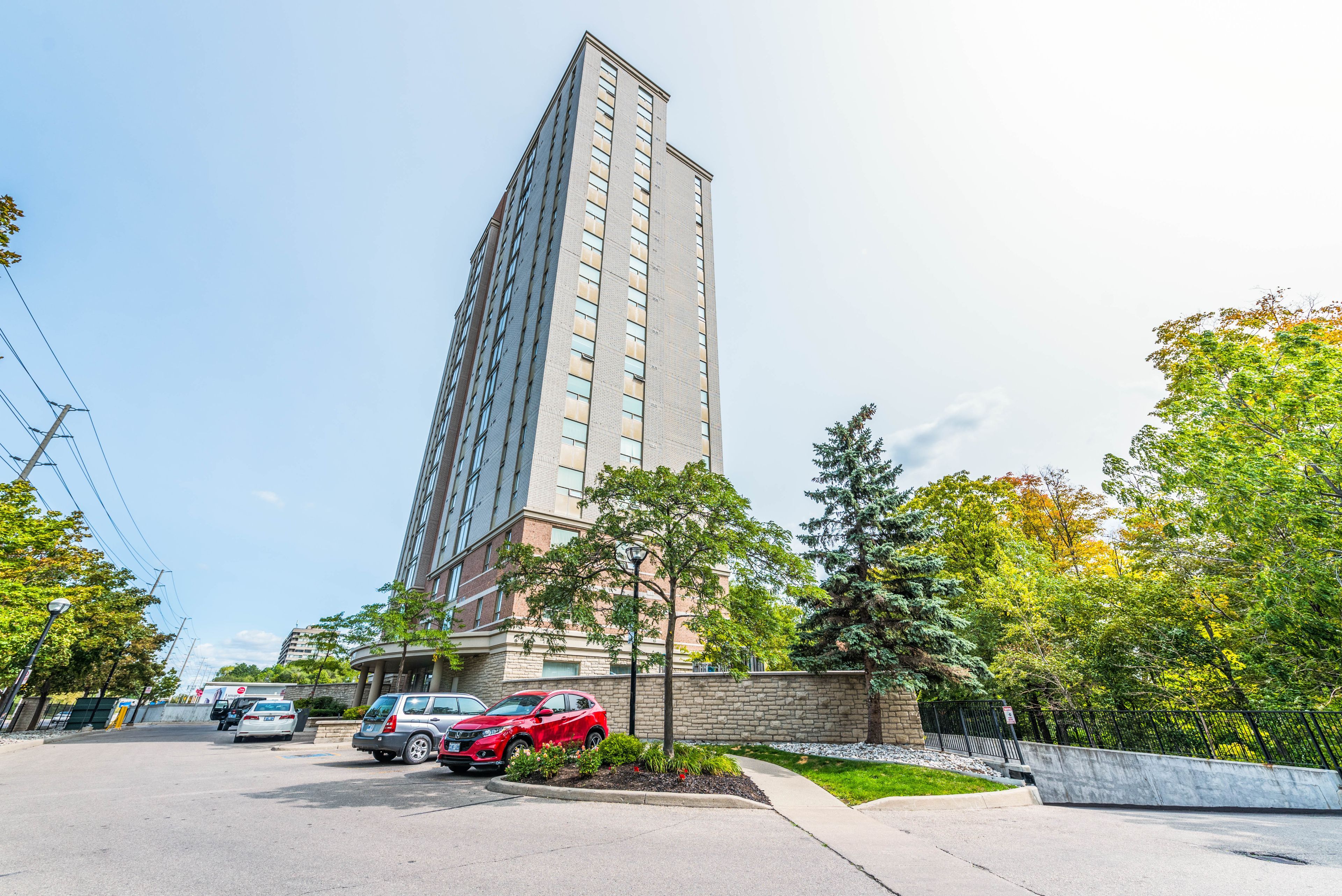 200 Burnhamthorpe Road 1003, Mississauga, On L5a 4l4