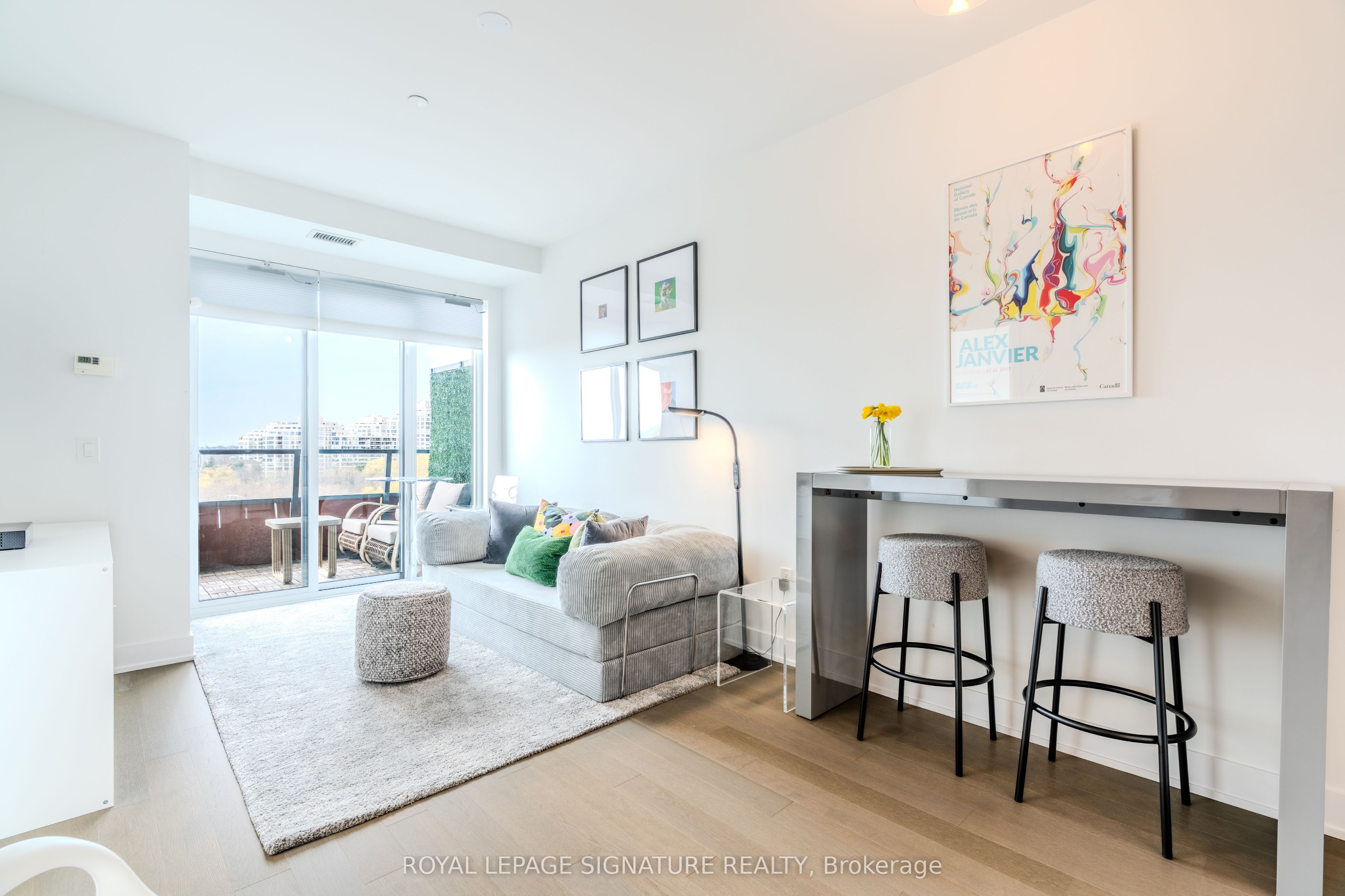 20 Shore Breeze Drive 515, Toronto, On M8v 1a1