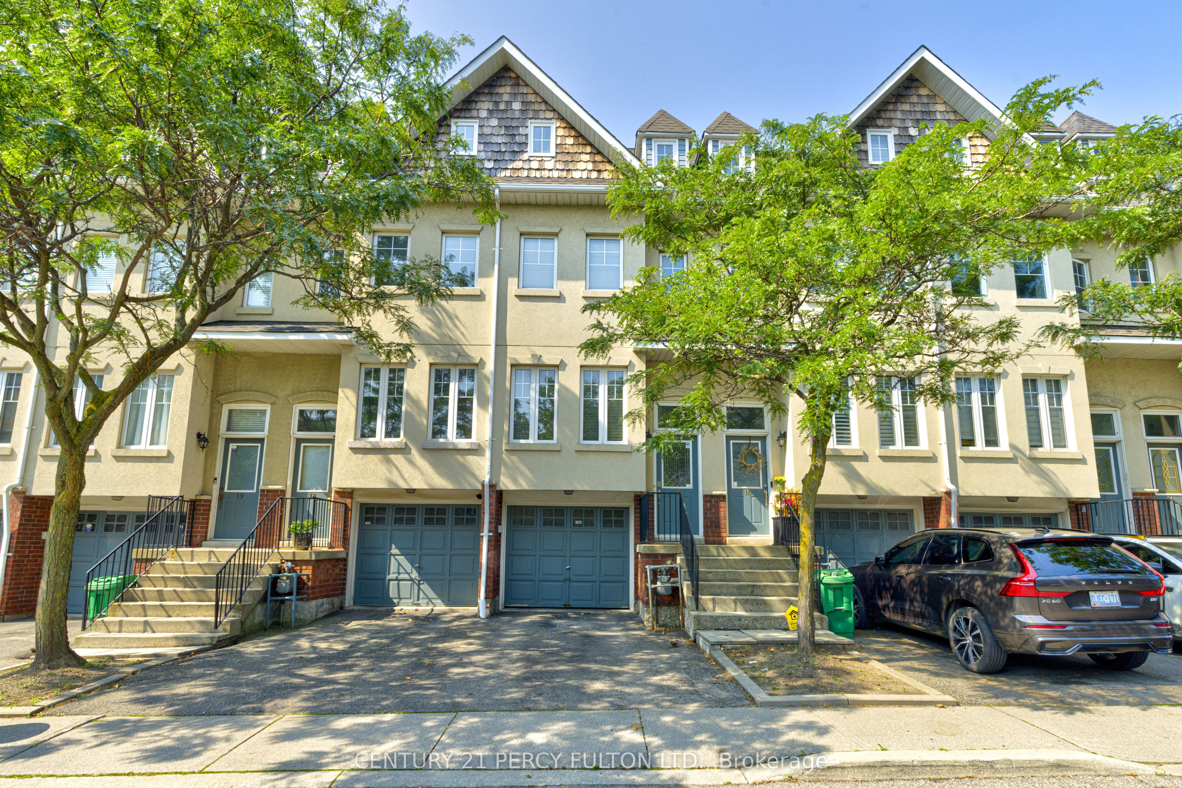 800 Dundas Street W 17, Mississauga, On L5c 4s8
