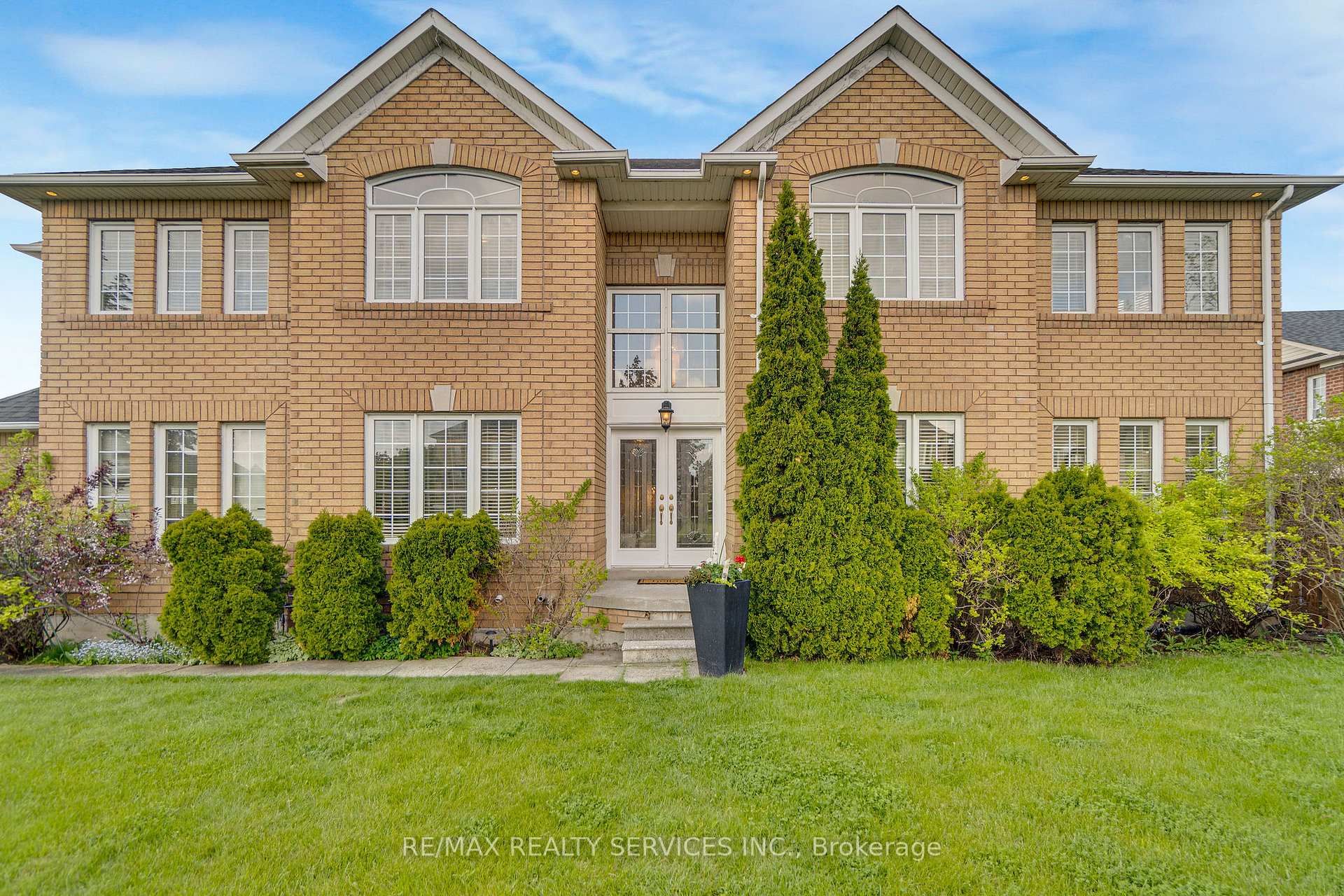 7419 Black Walnut Trail, Mississauga, On L5n 8a4