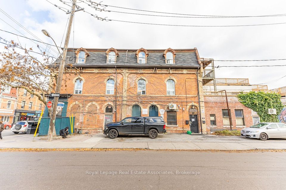83 Elm Grove Avenue, Toronto, On M6k 2j2