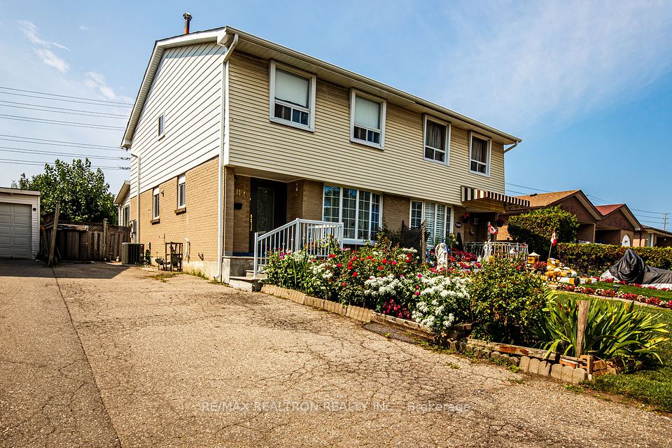 7384 Sills Road, Mississauga, On L4t 2k1