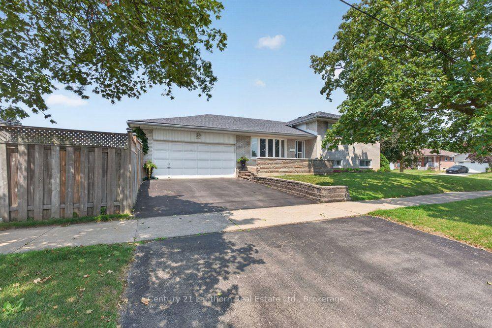 333 Jeffcoat Drive, Toronto, On M9w 3e4