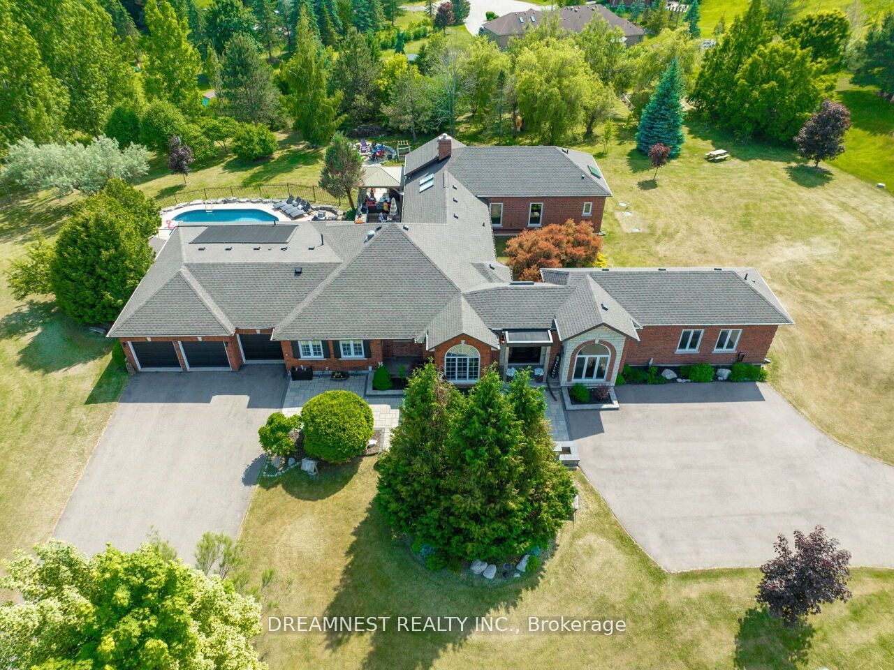 11132 Mcfarland Court, Milton, On L0p 1b0