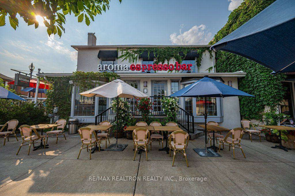 321 Lakeshore Road E, Oakville, On L6j 1j4