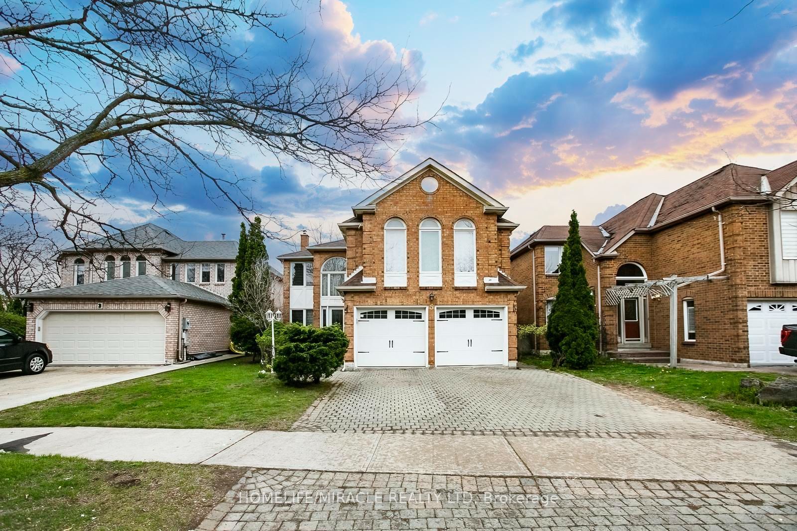 5 Butlermere Drive, Brampton, On L6y 4s1