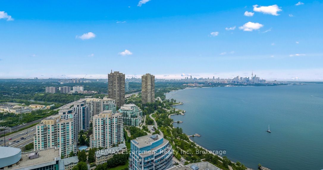 16 Brookers Lane 3506, Toronto, On M8v 0a5