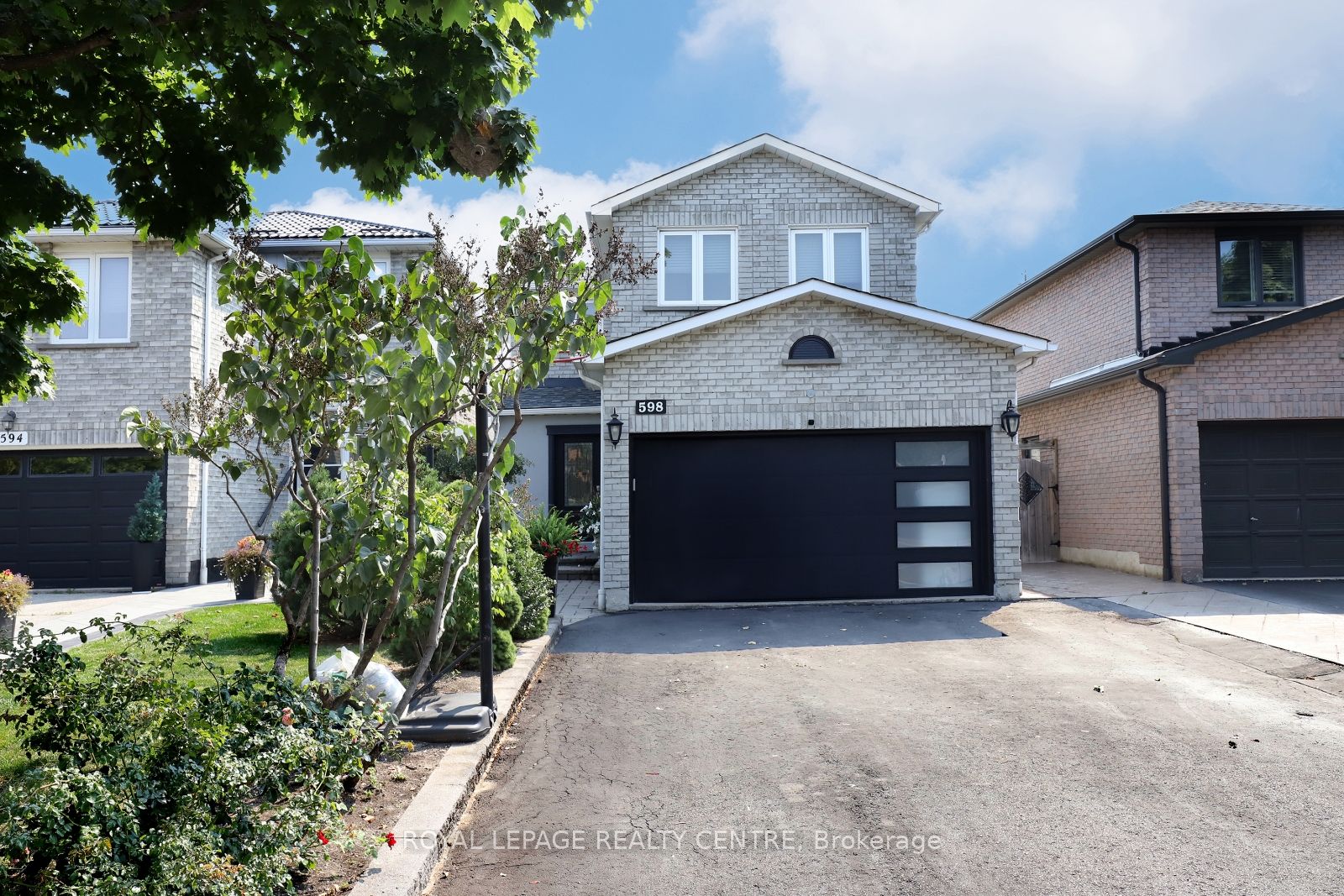 598 Pilcom Court, Mississauga, On L5b 4a3