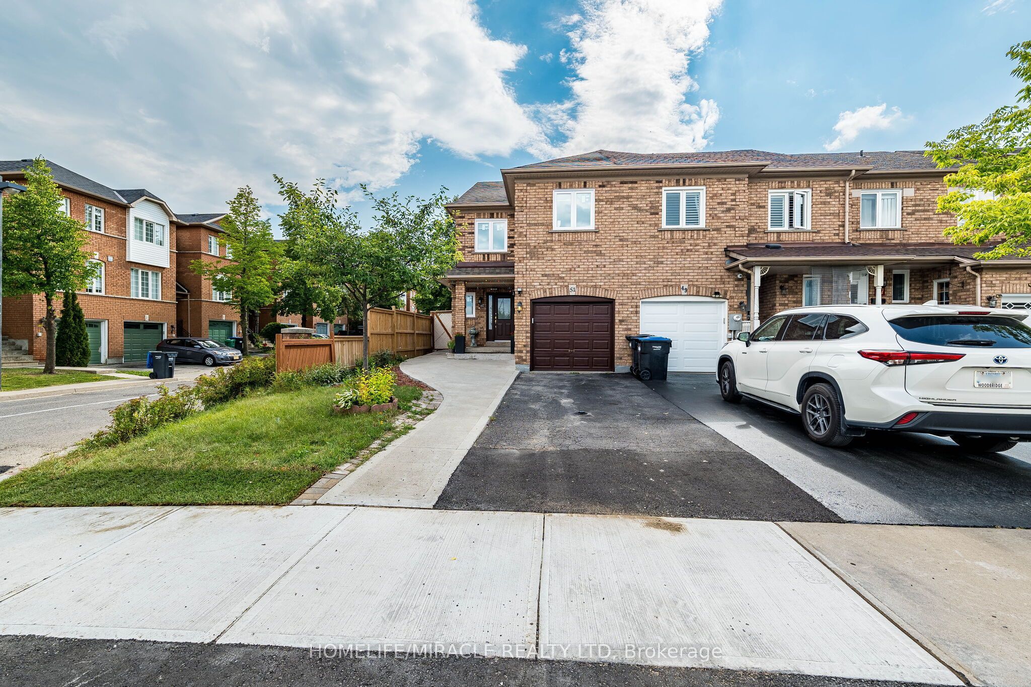 51 Brickyard Way, Brampton, On L6v 4l6