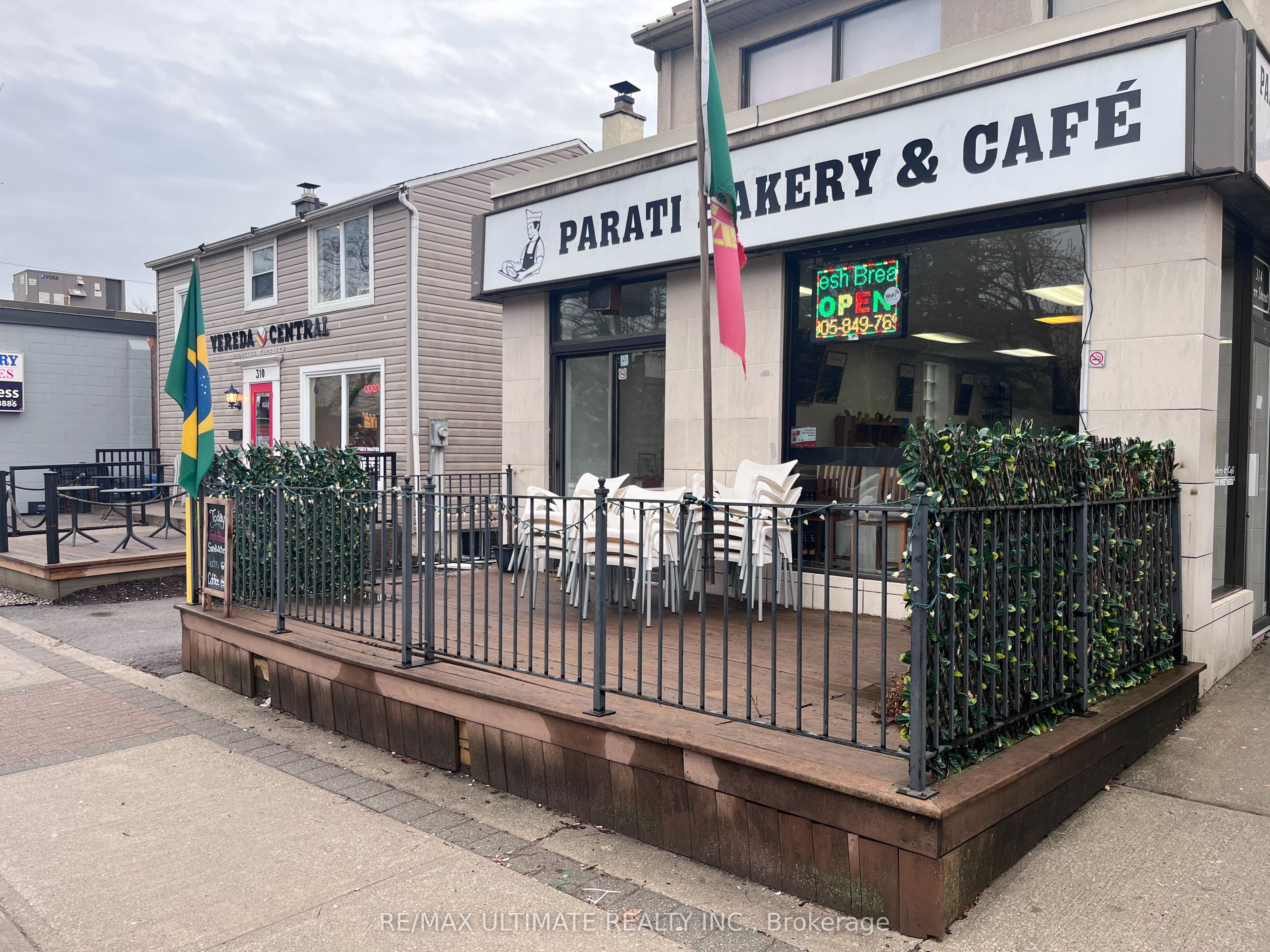 314 Kerr Street, Oakville, On L6k 3b5